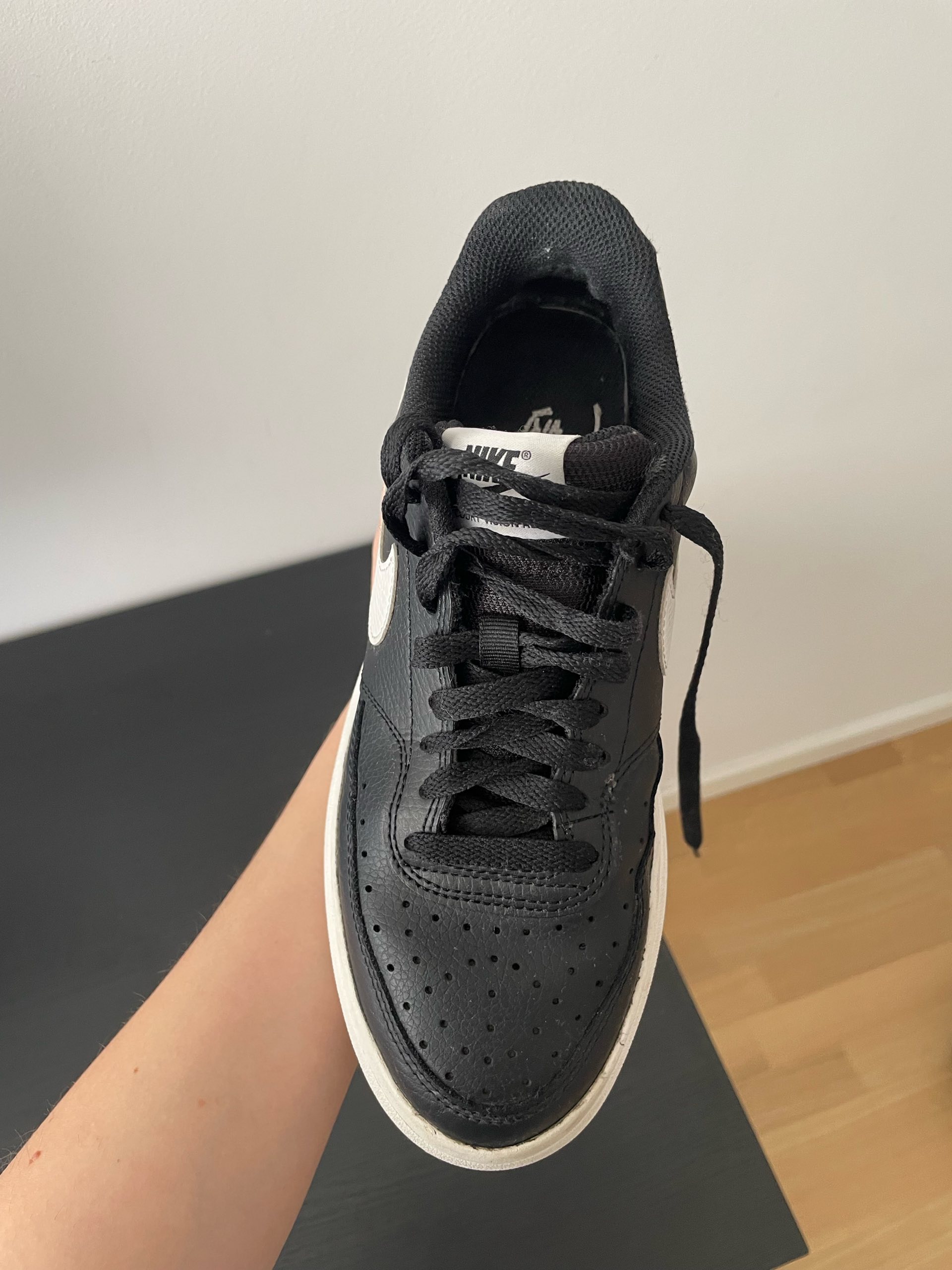 SOLD Patike crne Nike 1