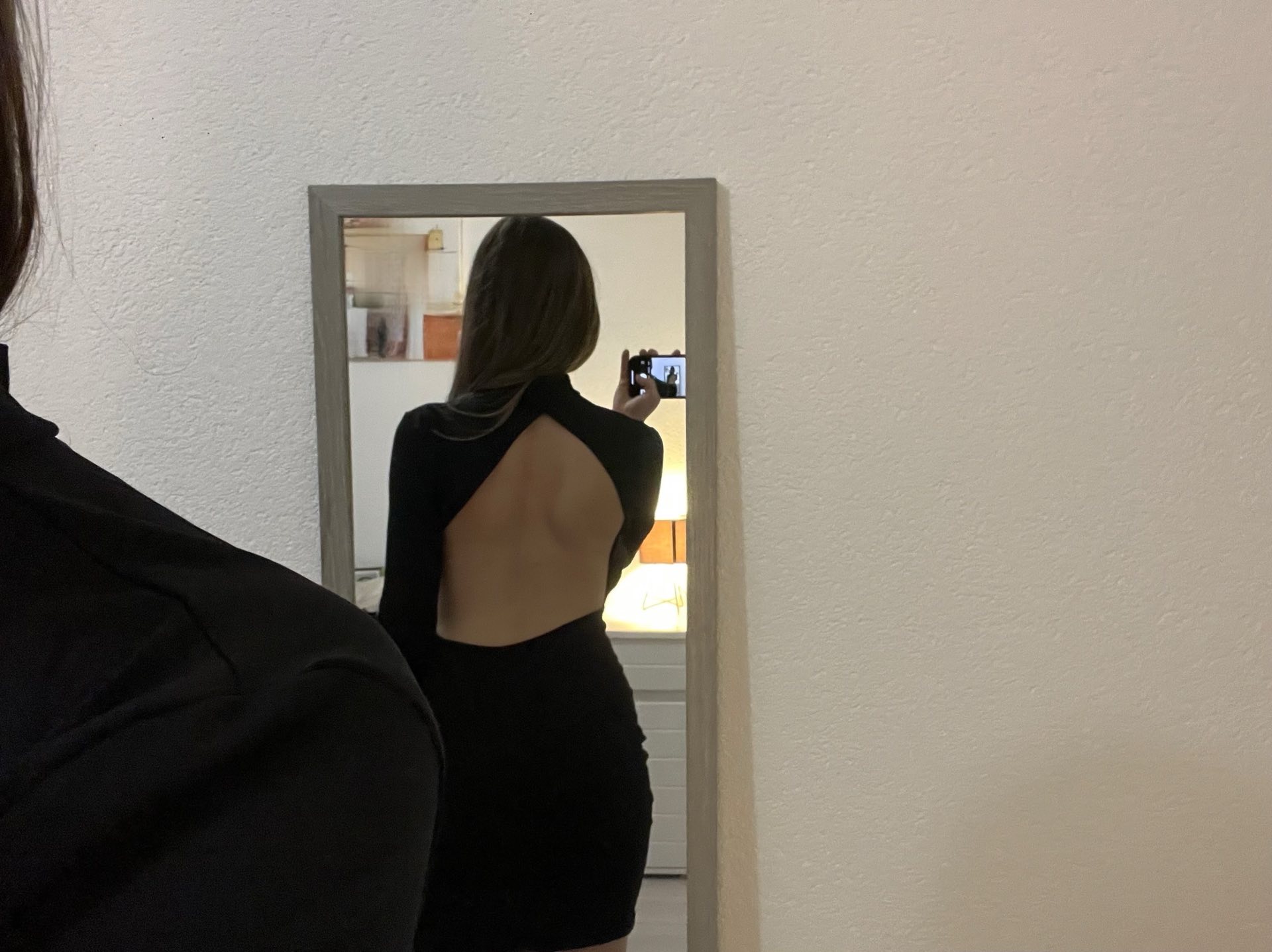 Crna mini haljina 0