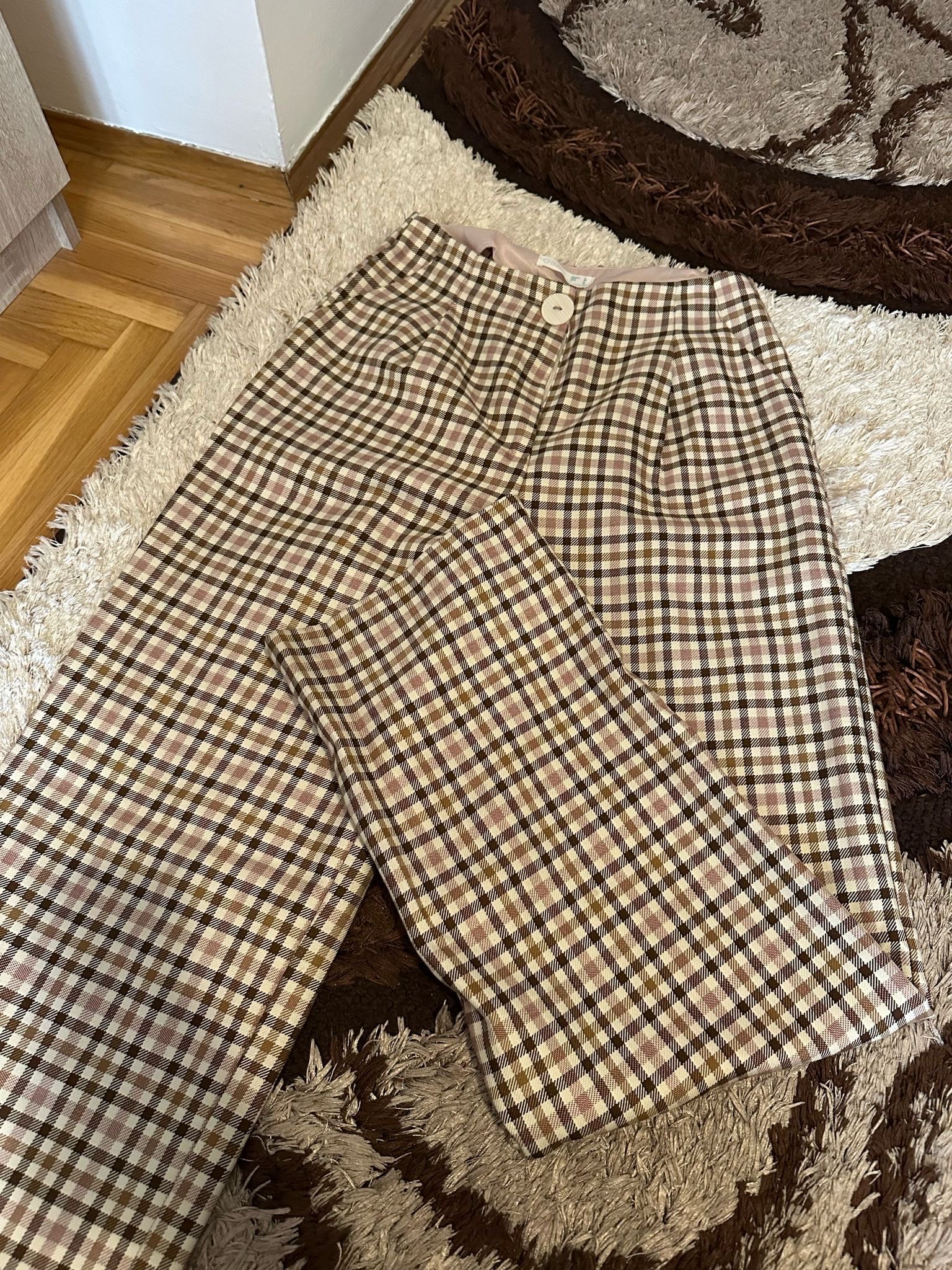 Pantalome 0