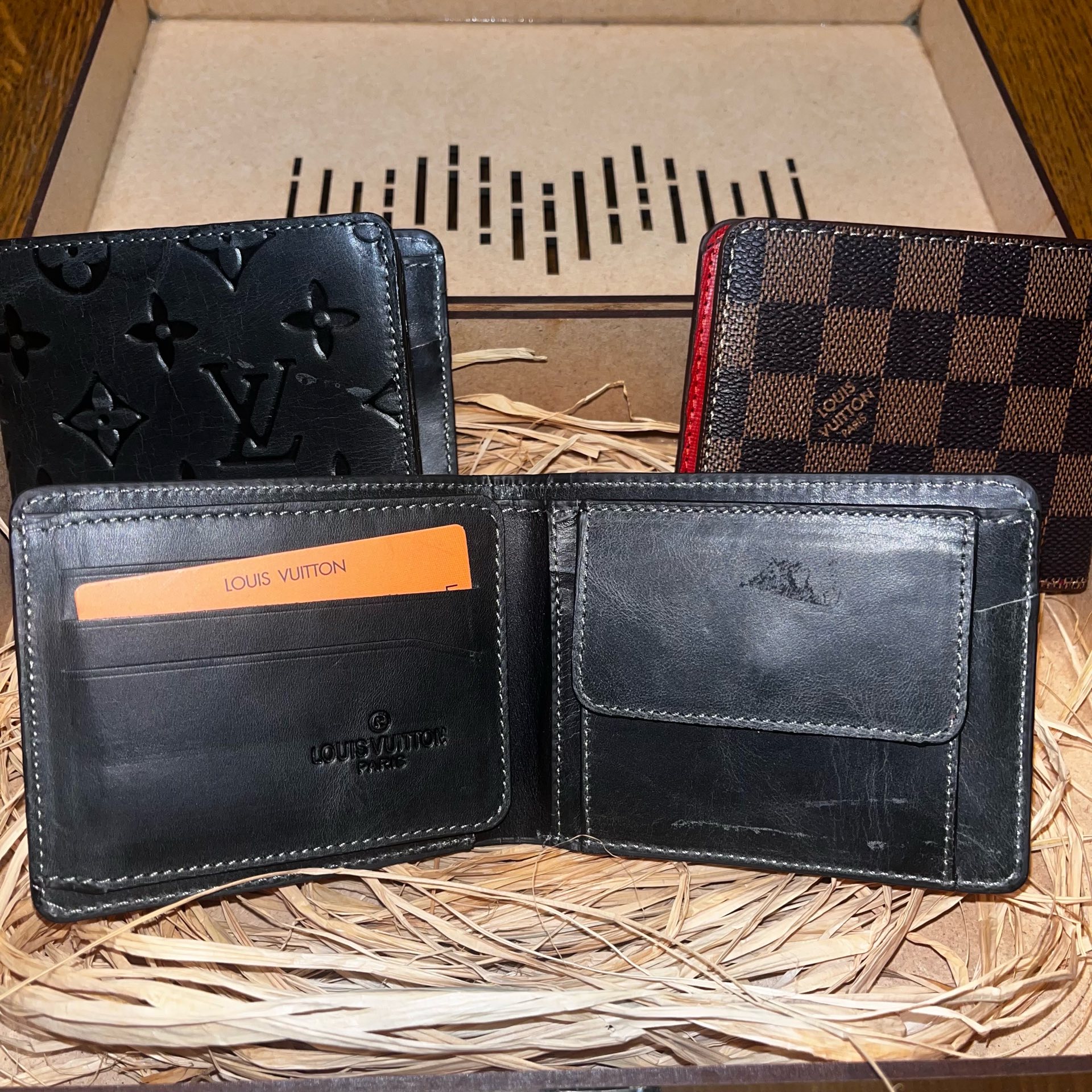 UNISEX KOZNI NOVCANICI - LV 4