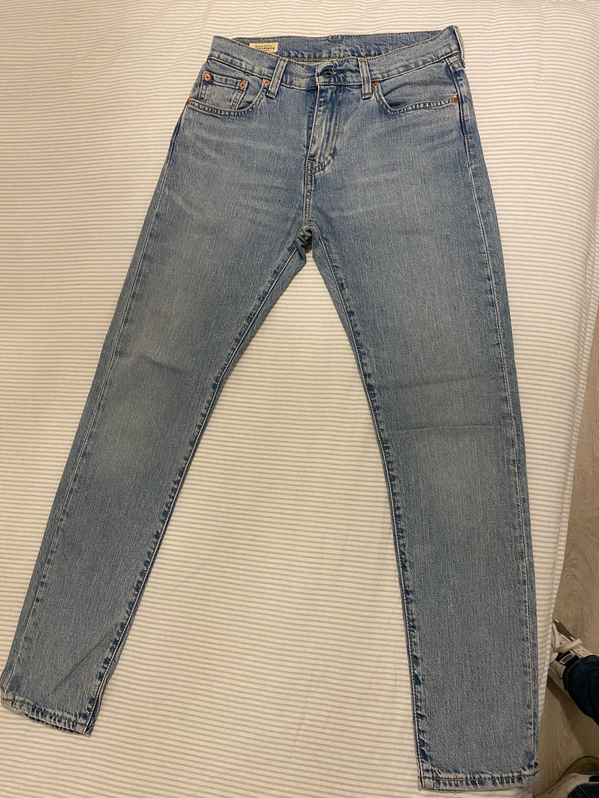 Levis 512 traperice, nikad nošene 0