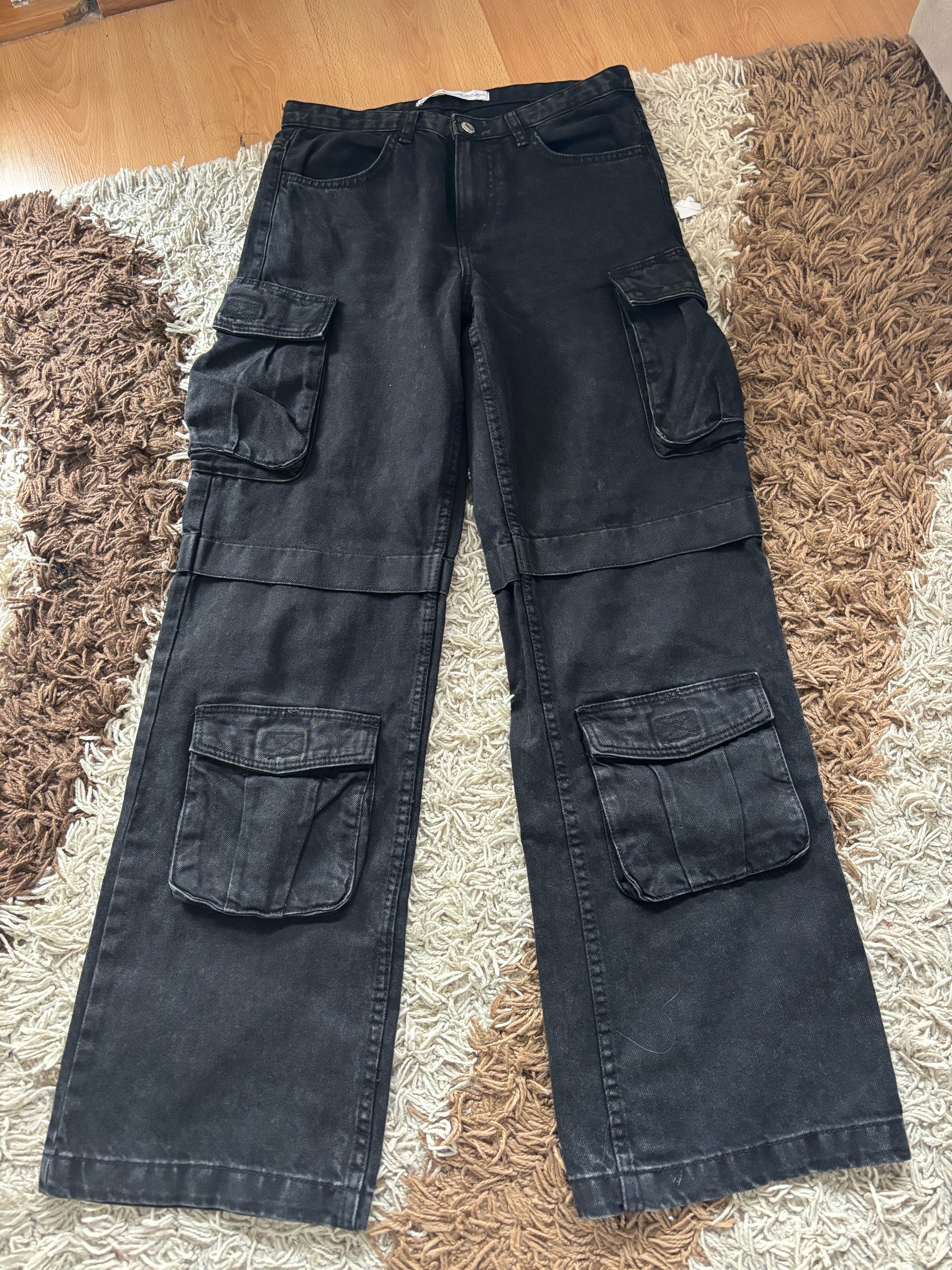 Bershka Cargo jeans 0