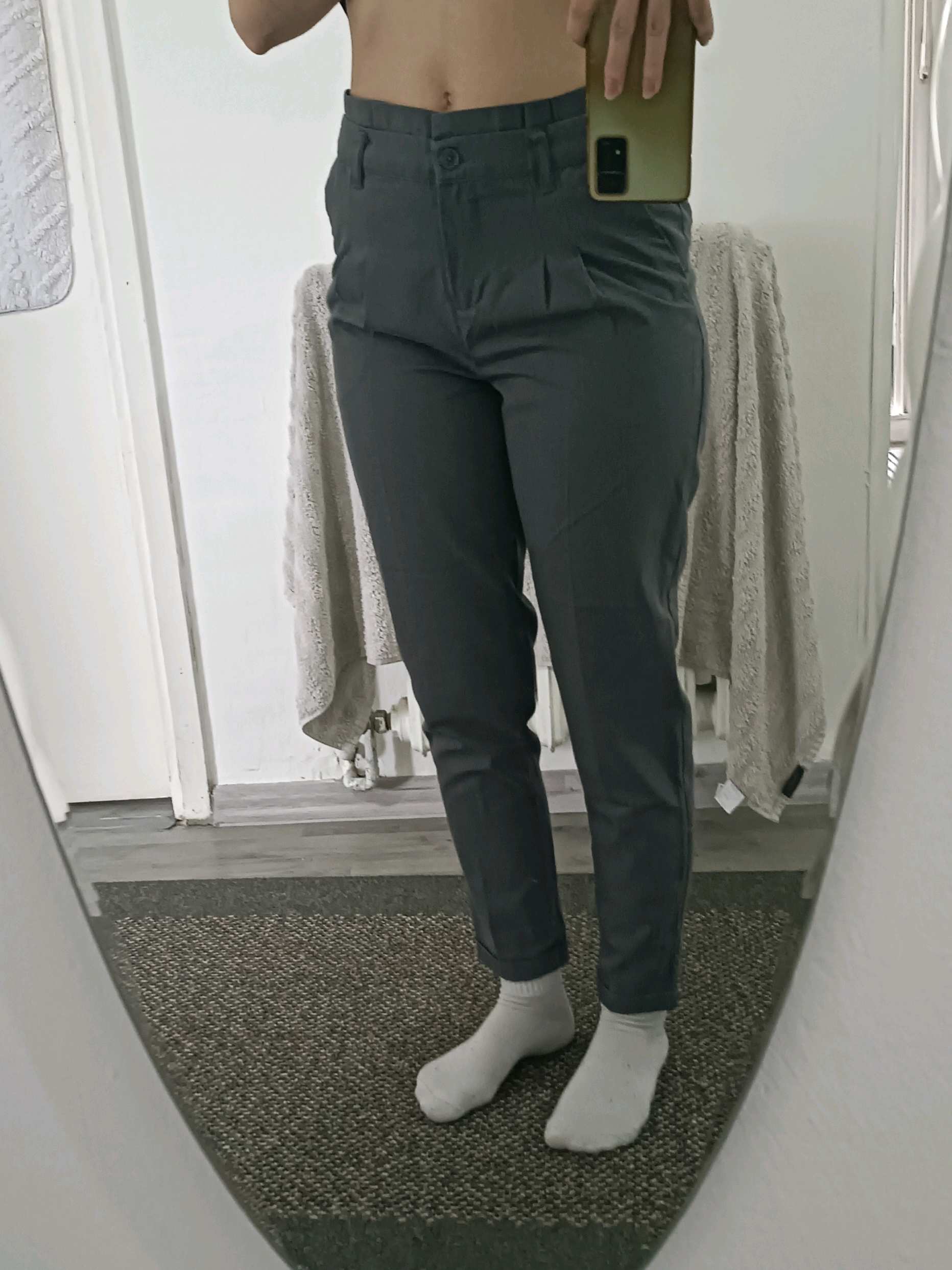 H&M poslovne pantalone 0