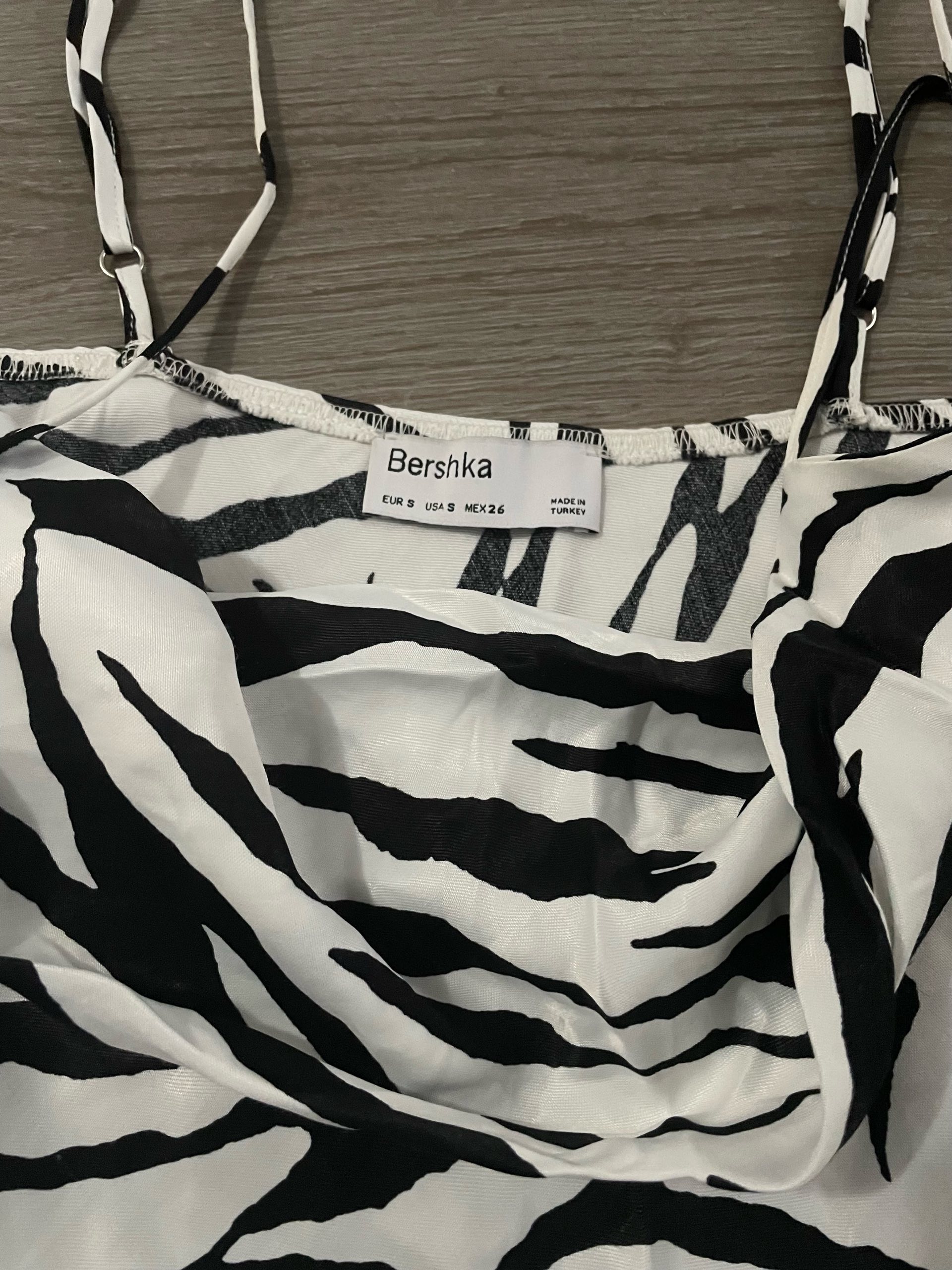 Bershka haljina 1