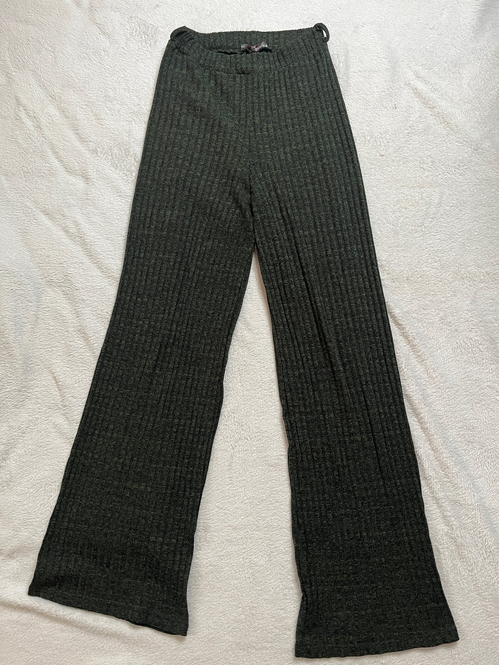 Malo deblje rebraste pantalone 0