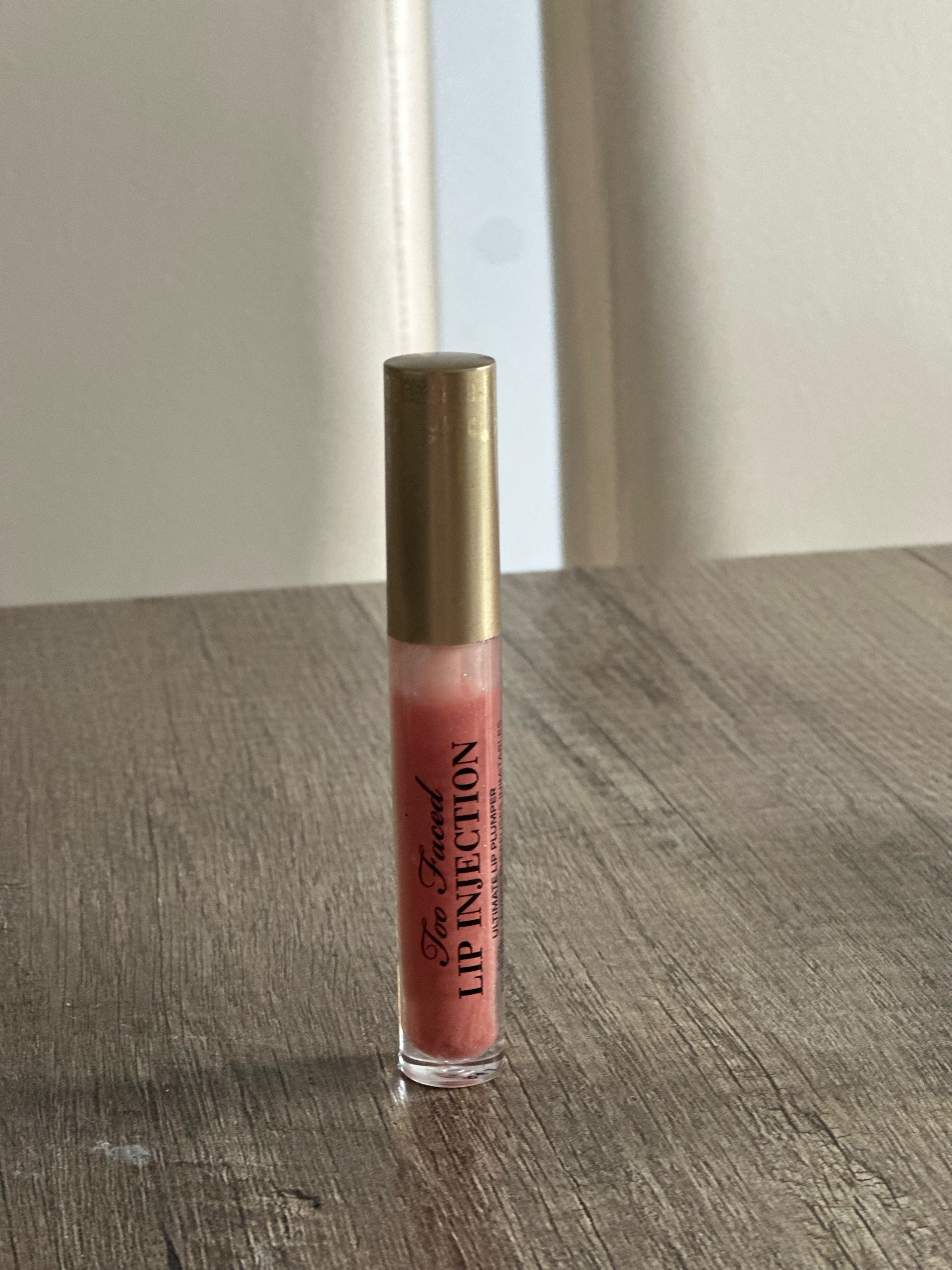 Too Faced lip plumping 1