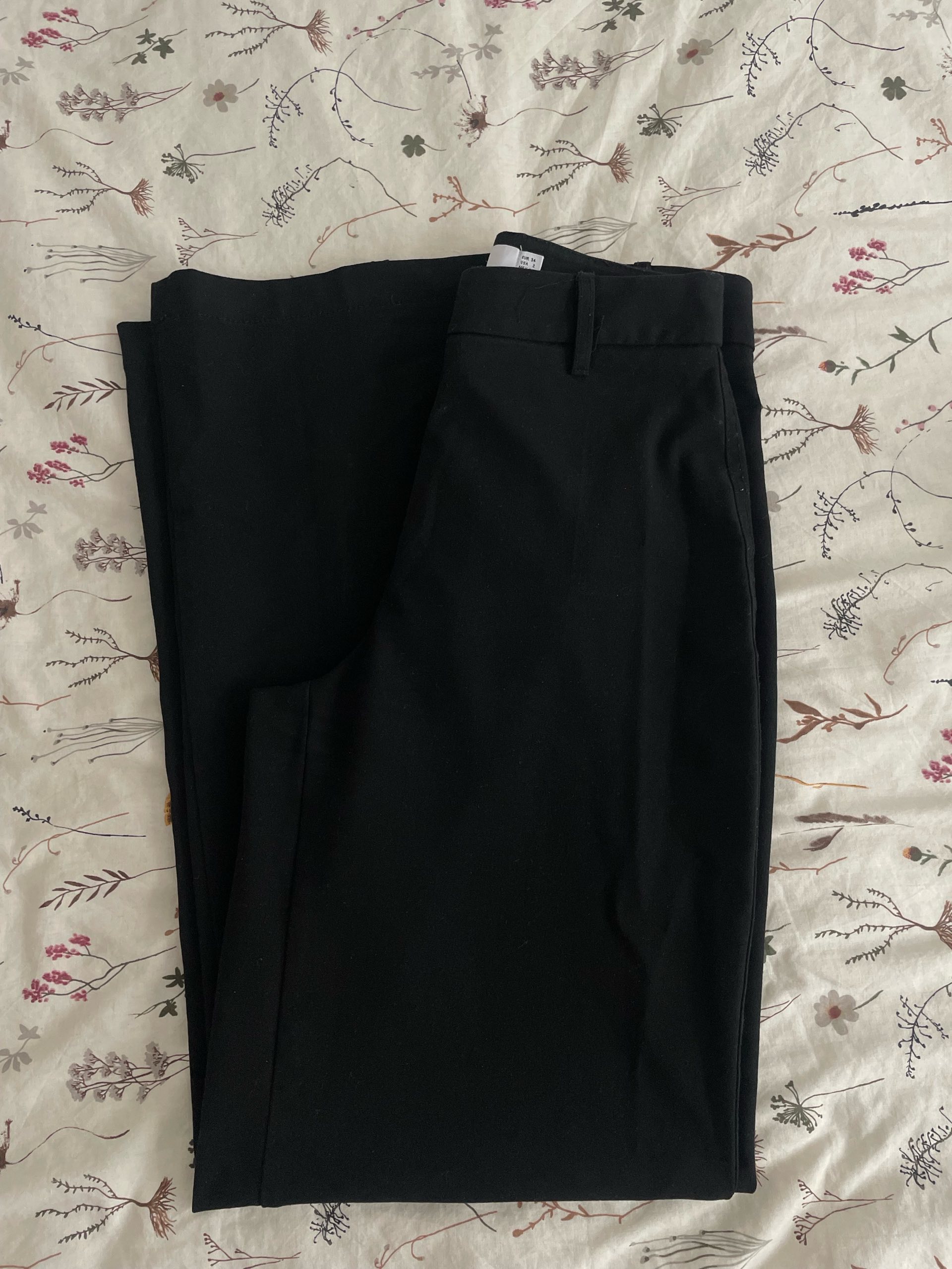 Hlače Bershka 1