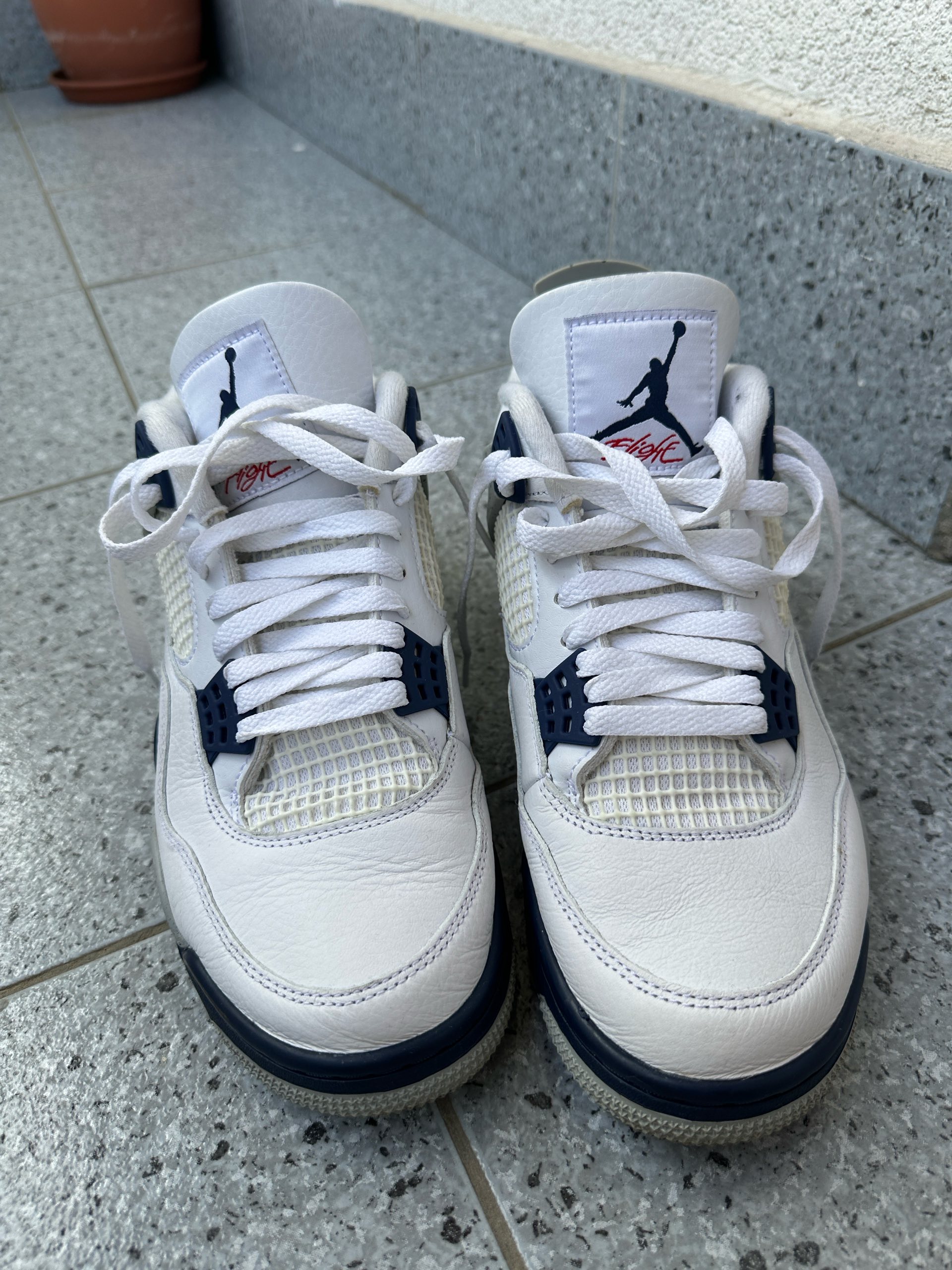 Jordan 4 Military 0
