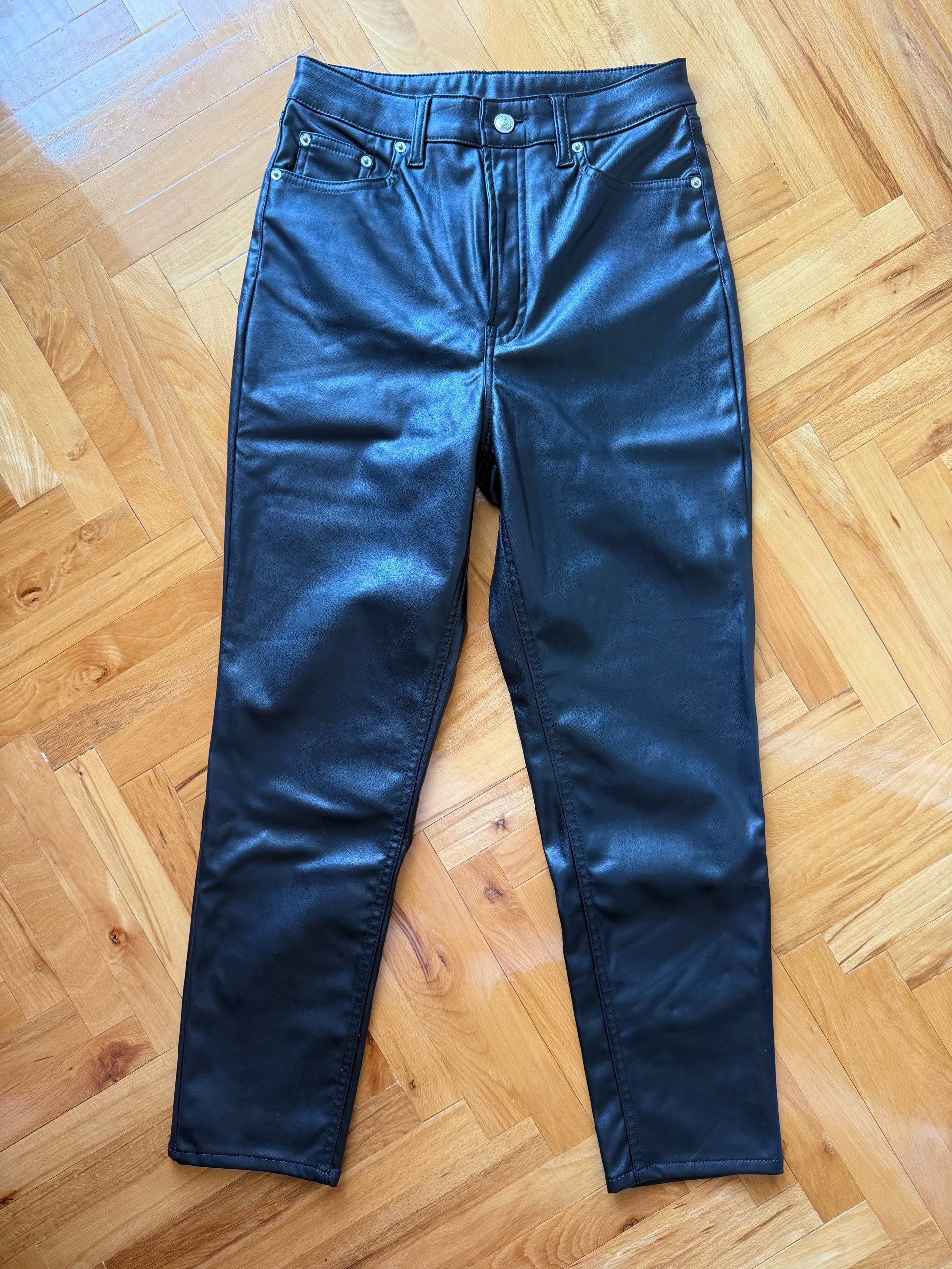 H&M kozne hlace 1