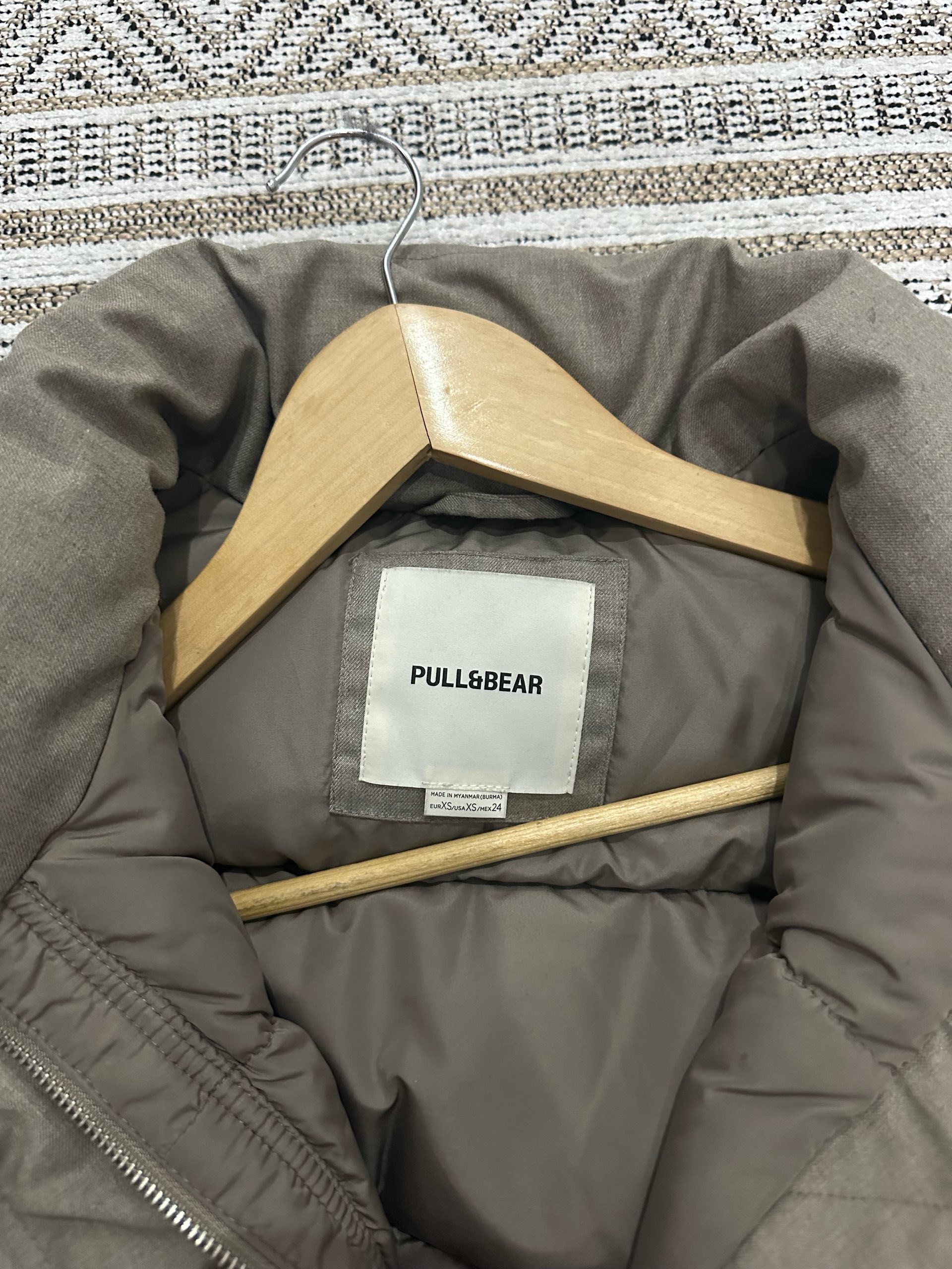 Pull and bear jakna xs 1