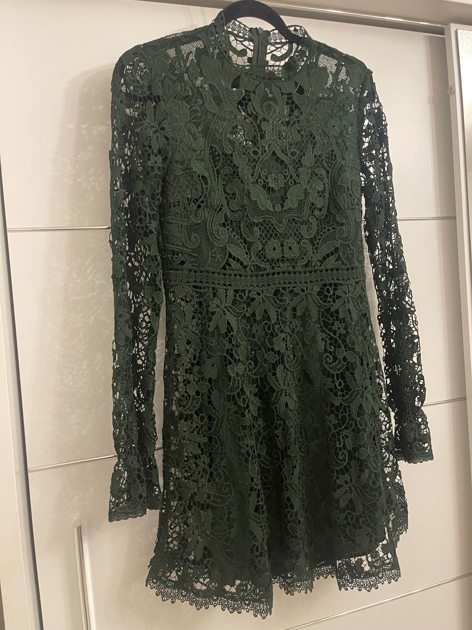 Tamnozelena čipkana haljina Zara 2
