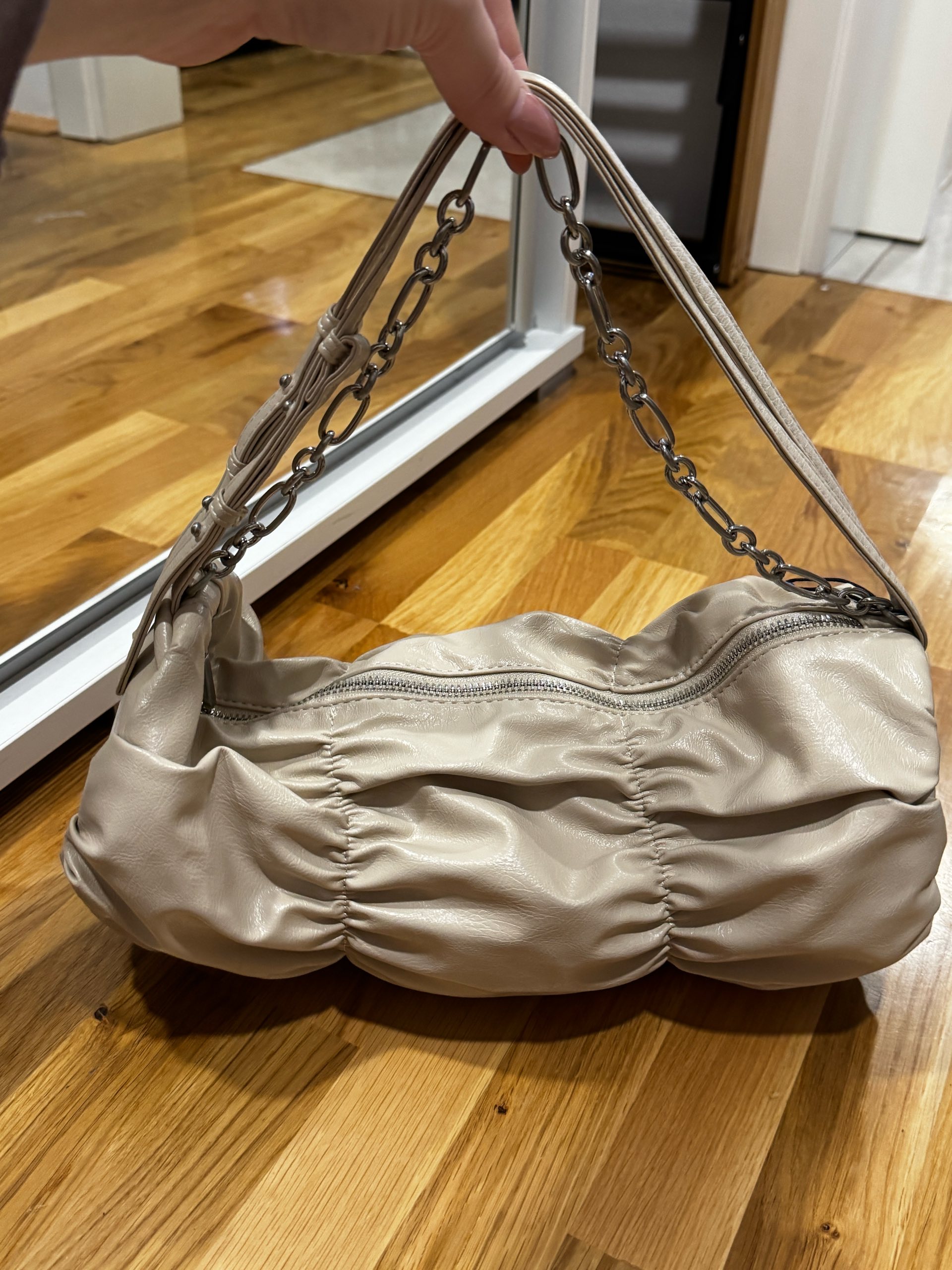 Zara torbica 0