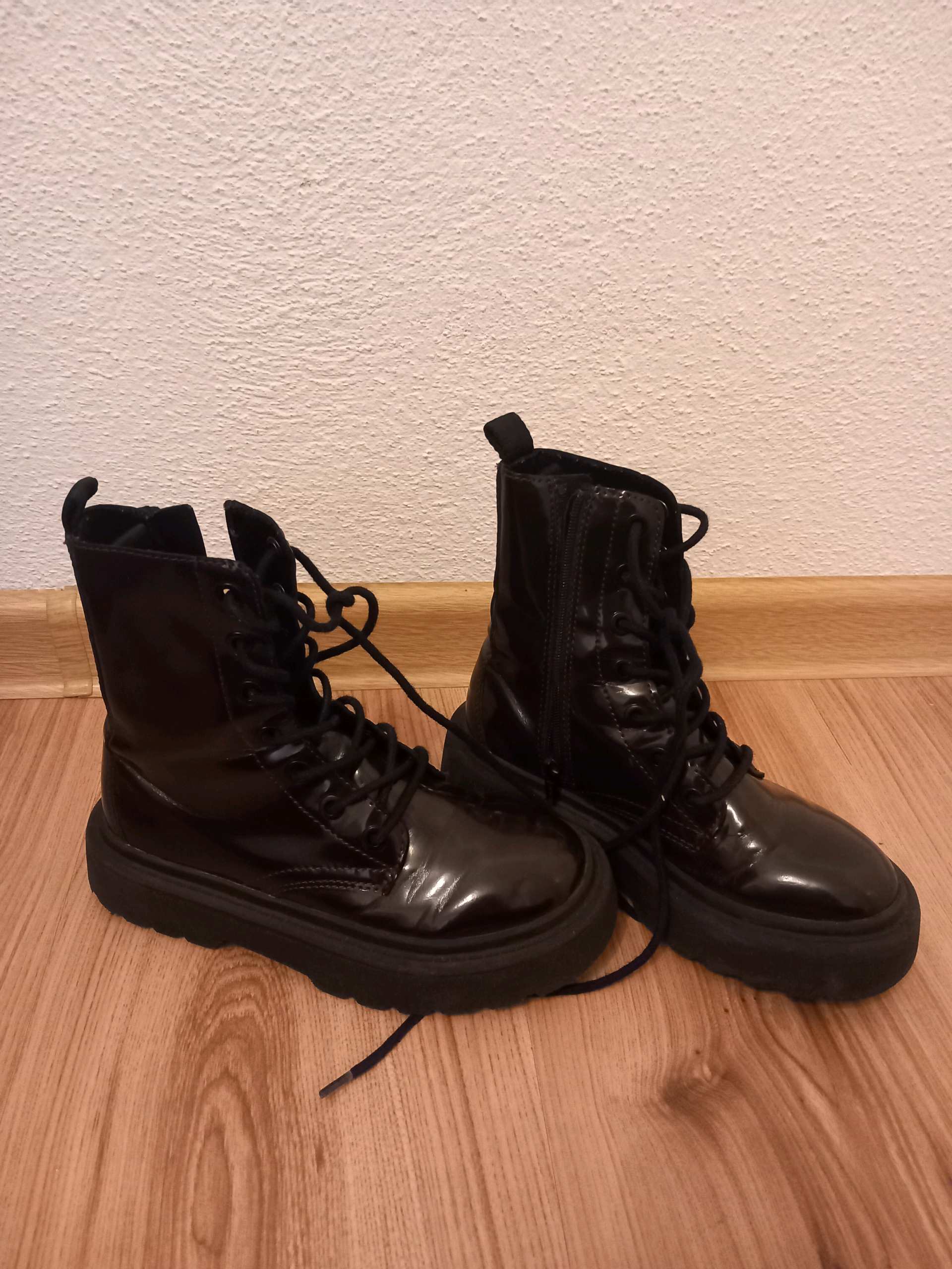 Zara djecije cizme 0