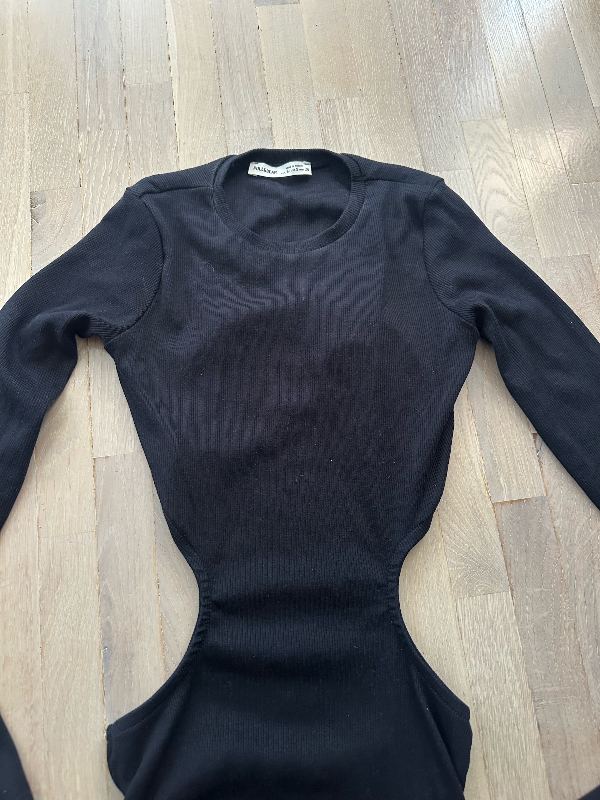Pullandbear haljina S 2