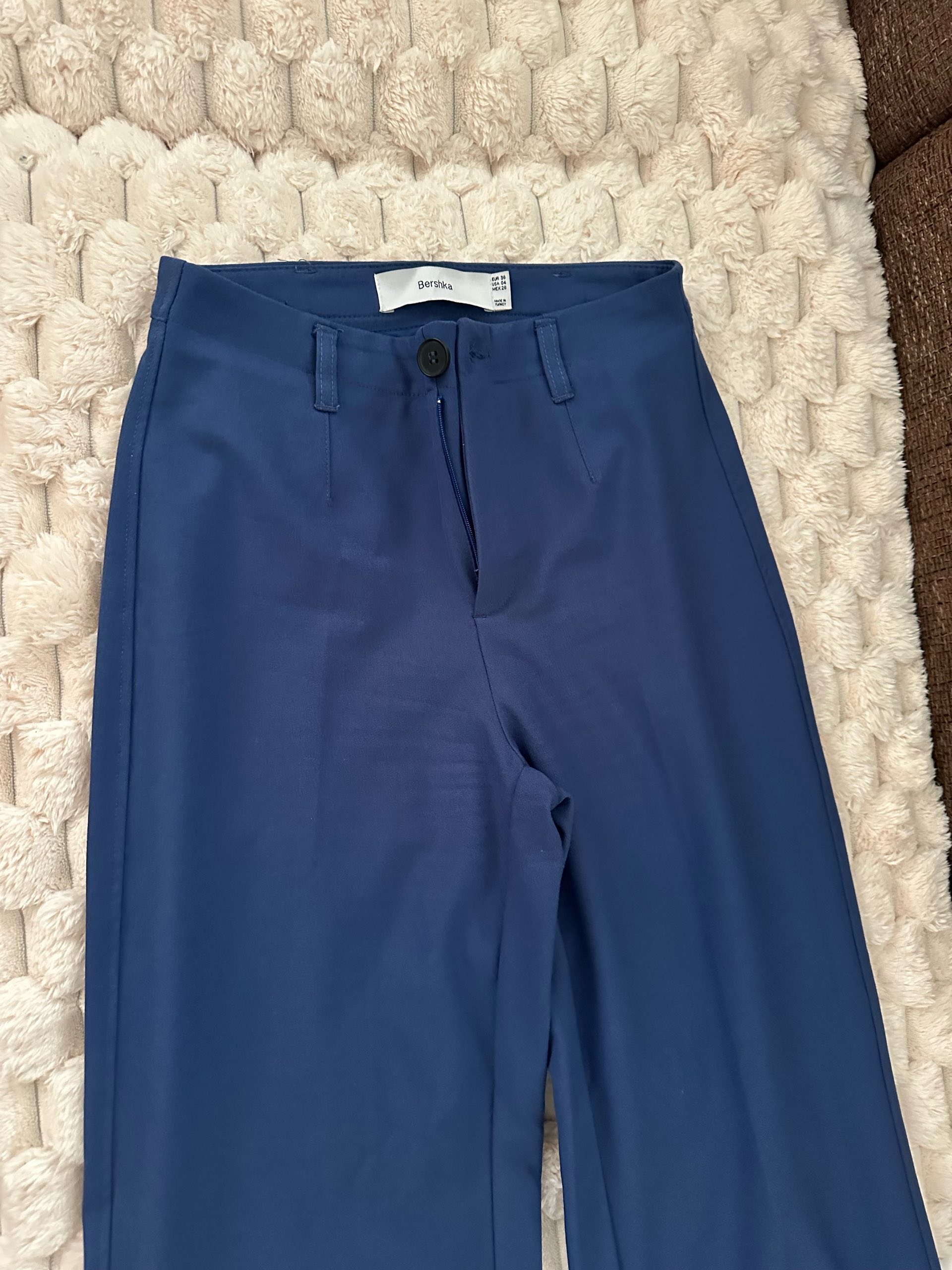 Bershka hlace S 0