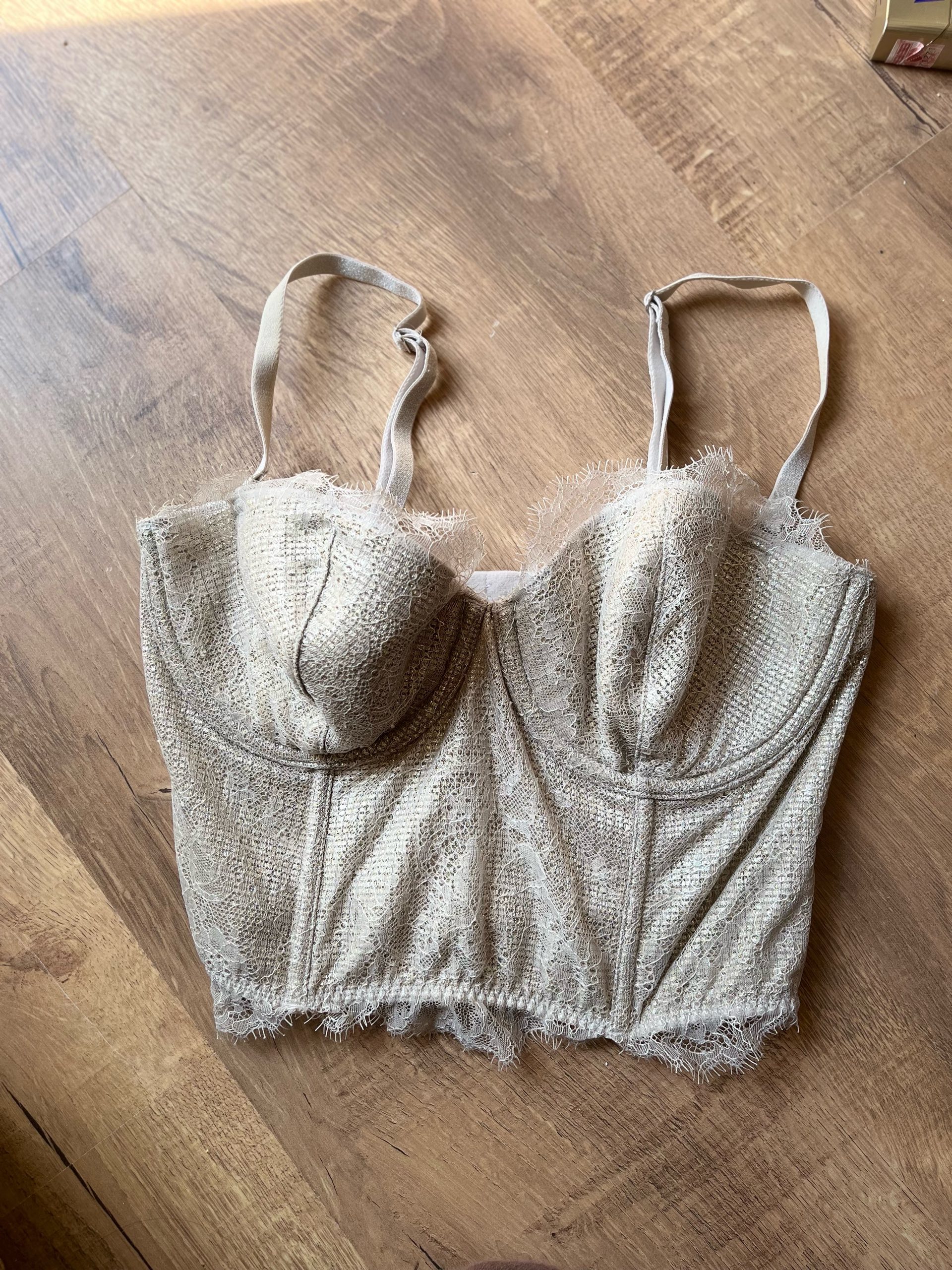 VICTORIA SECRET korzet nov 0