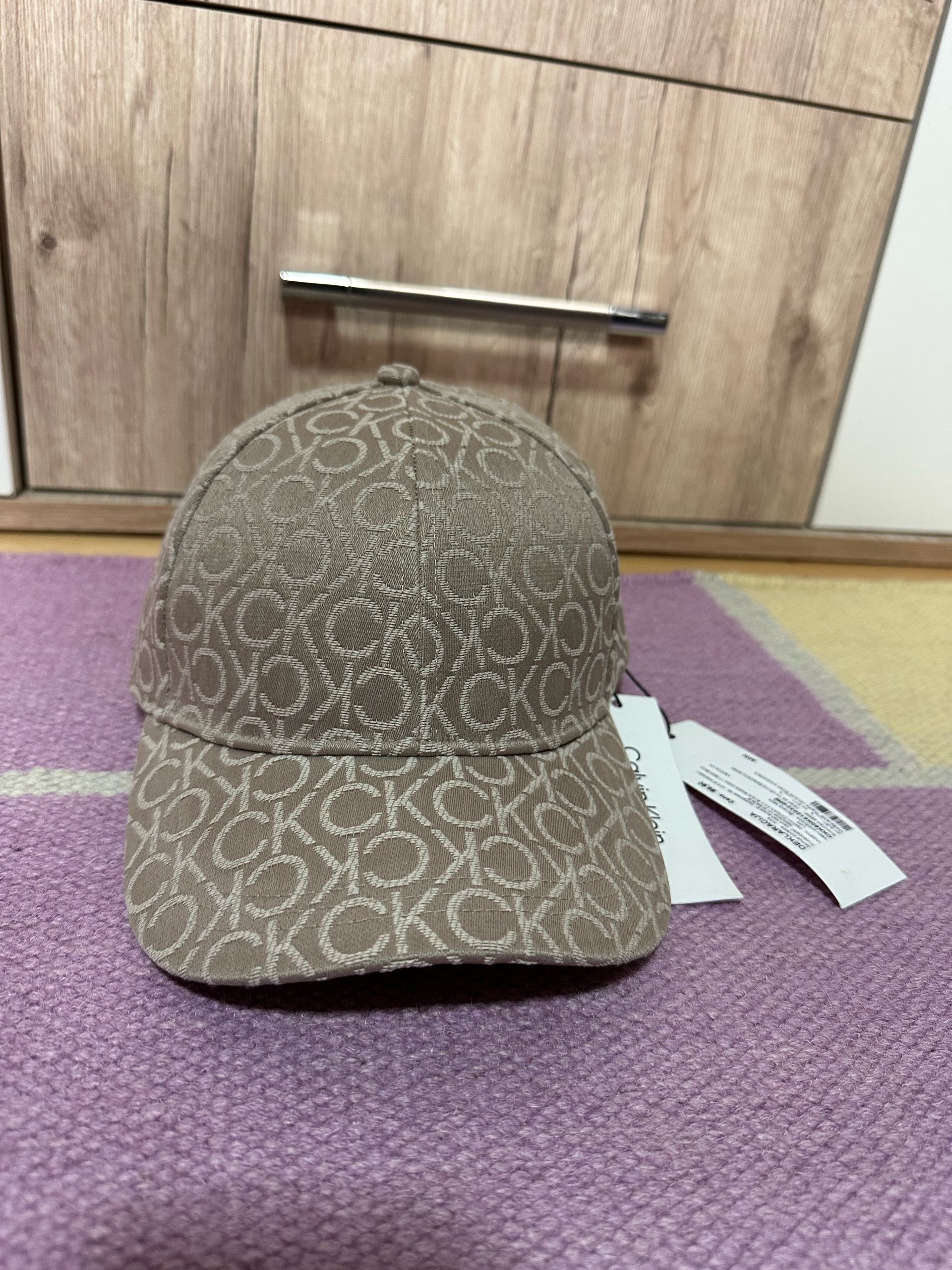 Calvin Klein - Kačket 2