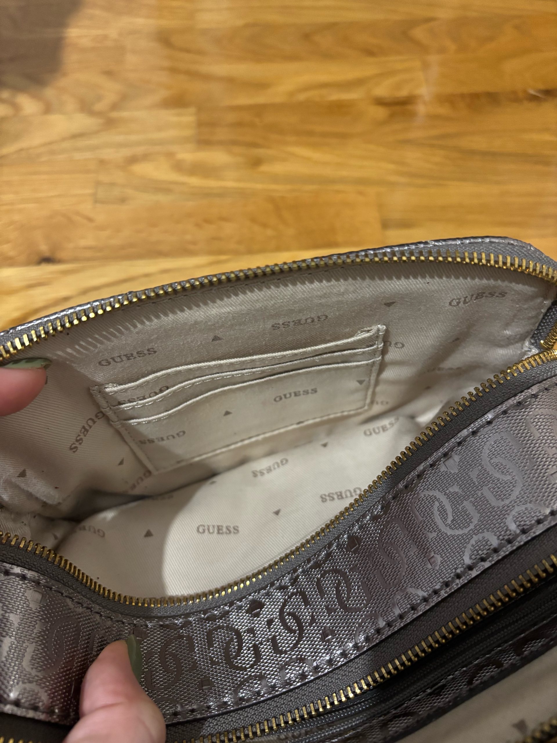 ORIGINAL GUESS TORBA 3
