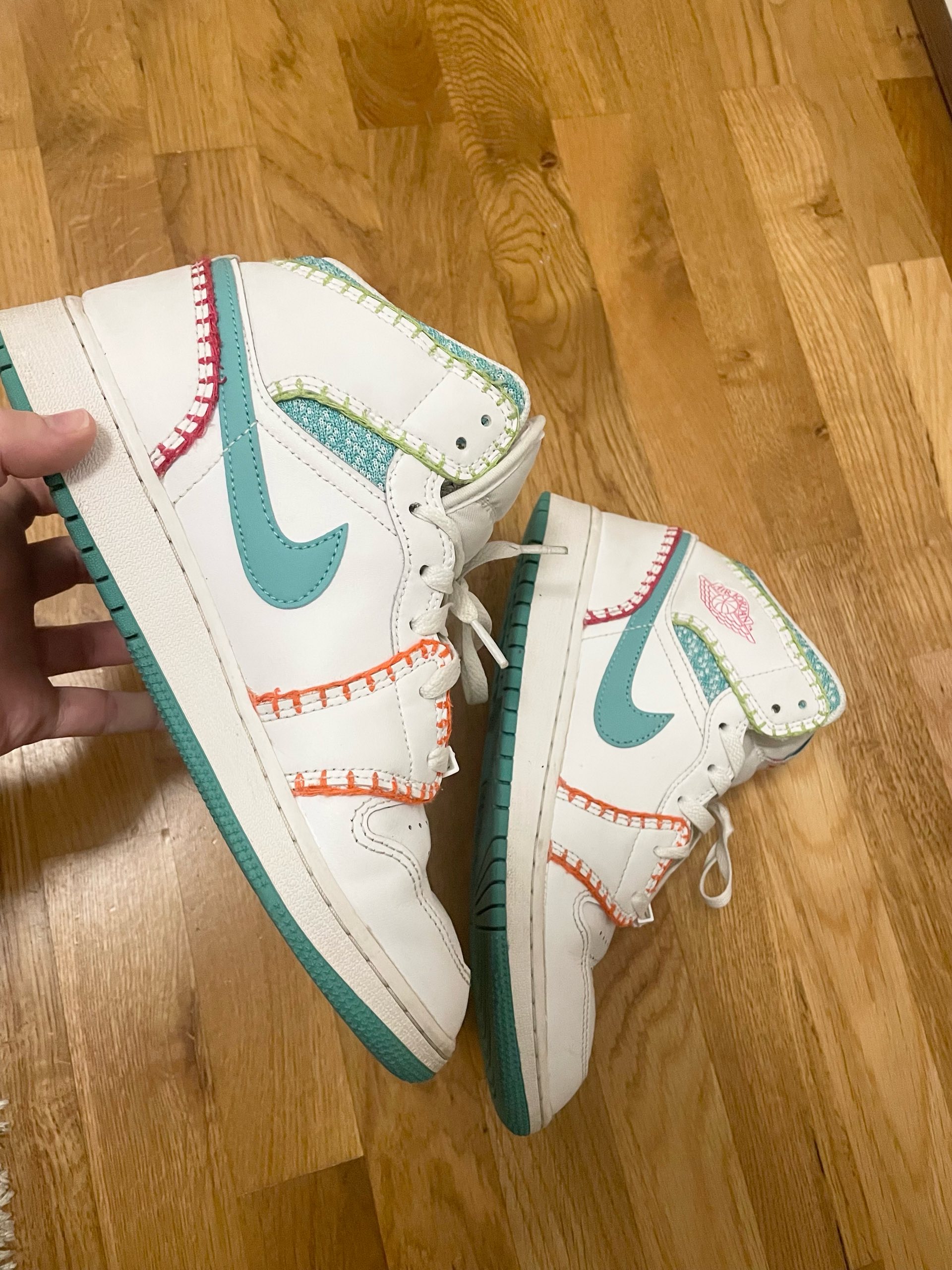 Air Jordan 1 Mid 0