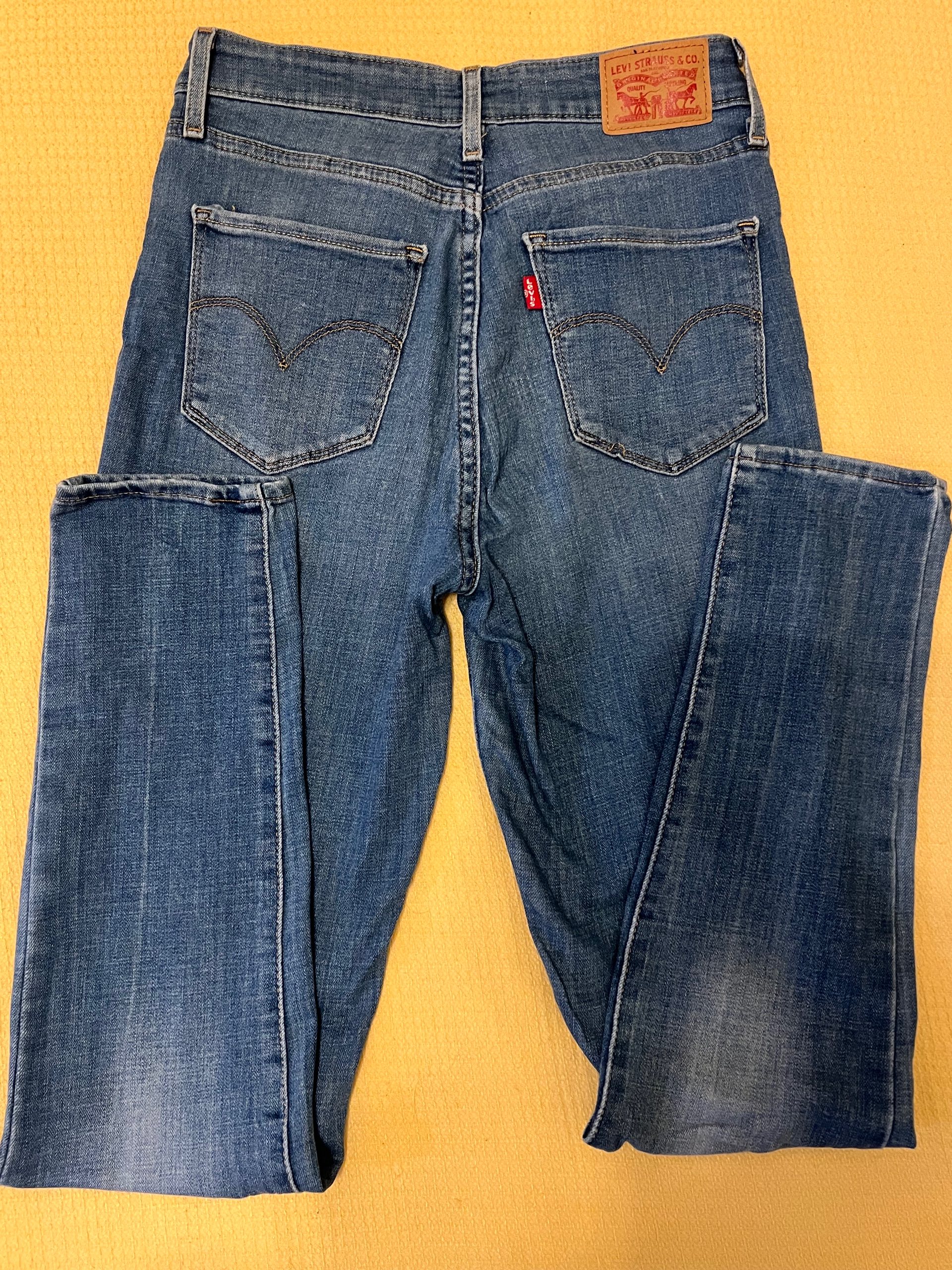 Levi’s farmerke 4