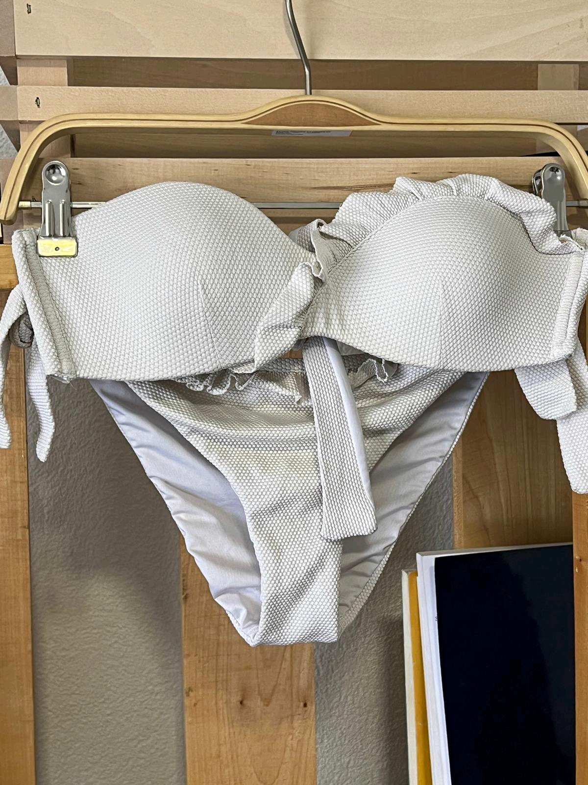 Bikini 0