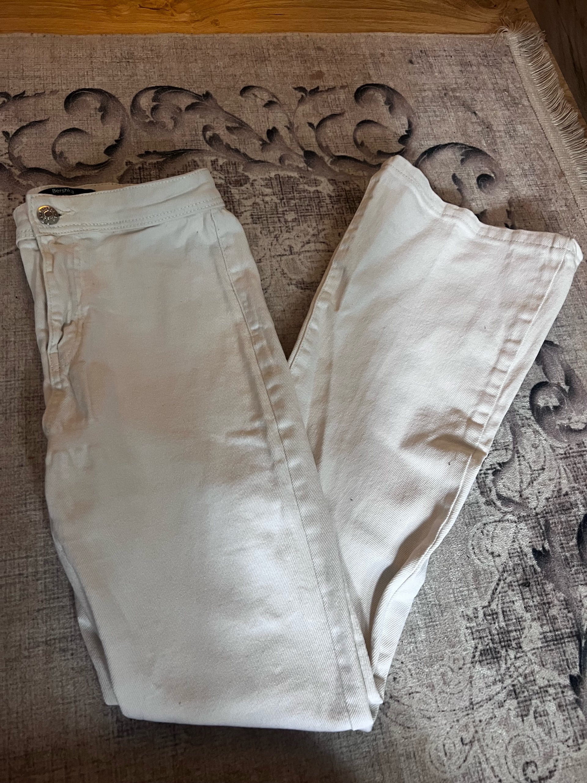Bershka flare hlače 0