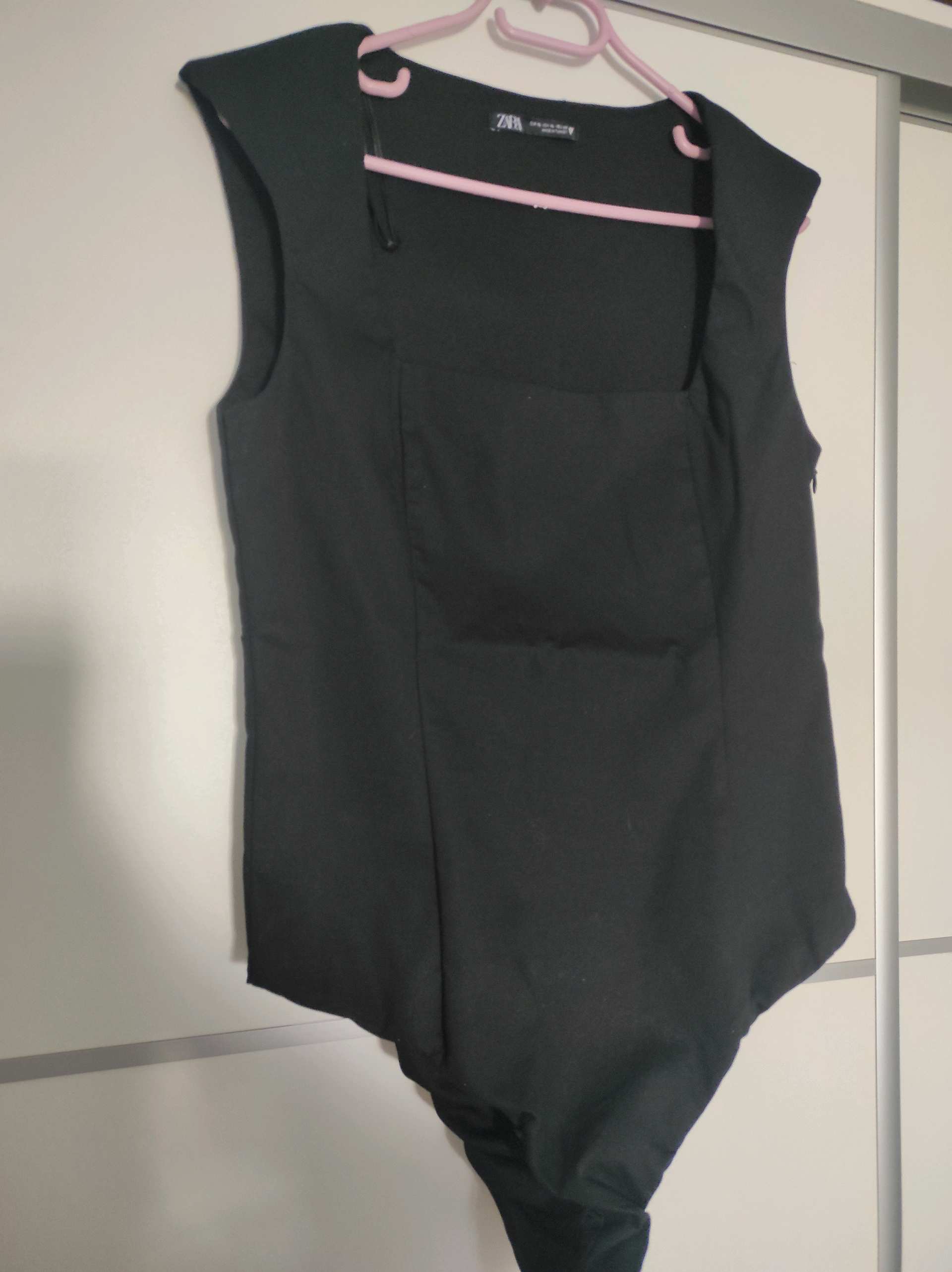 Zara body sa square izrezom 0