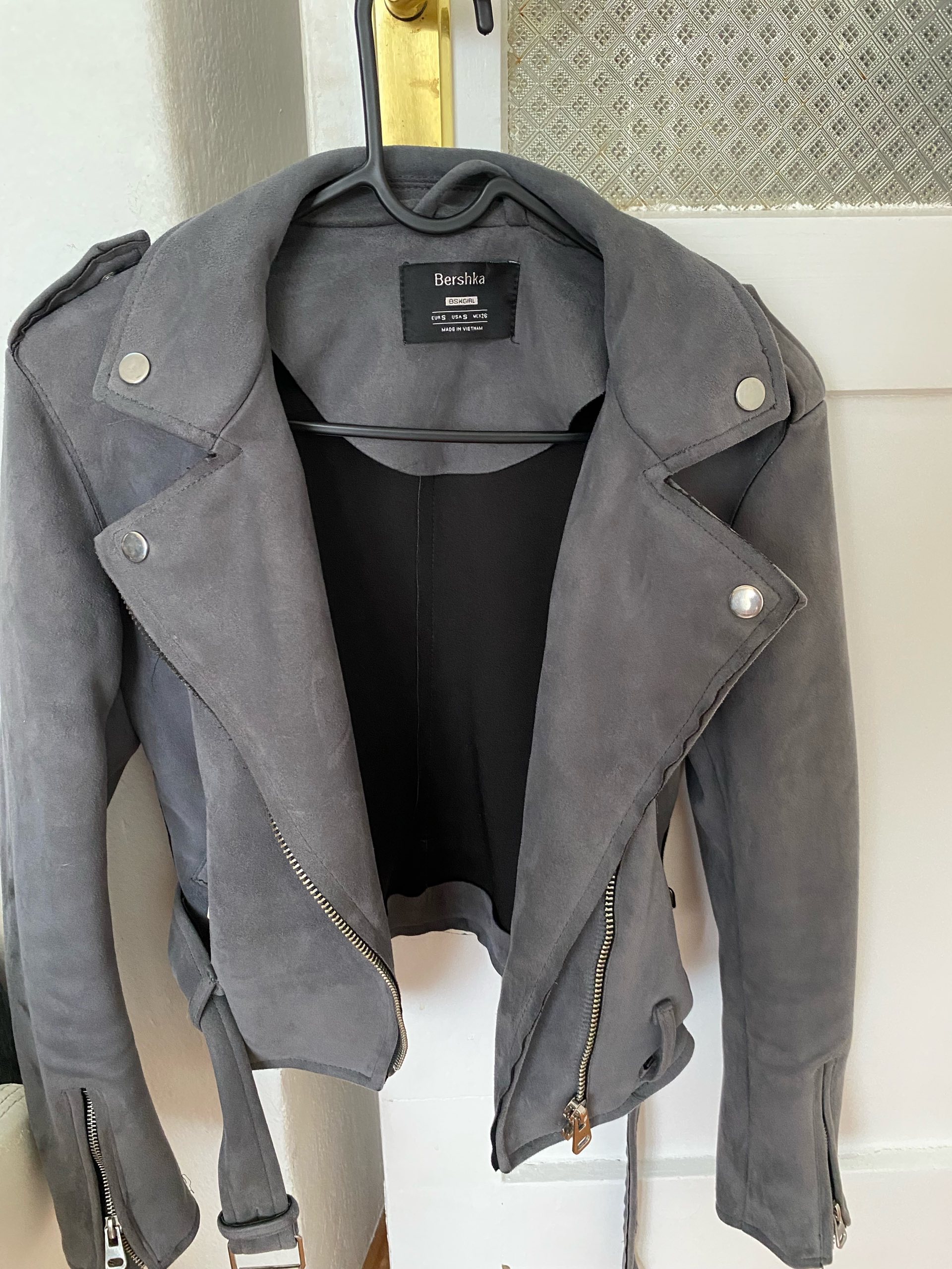 Bershka jakna 0
