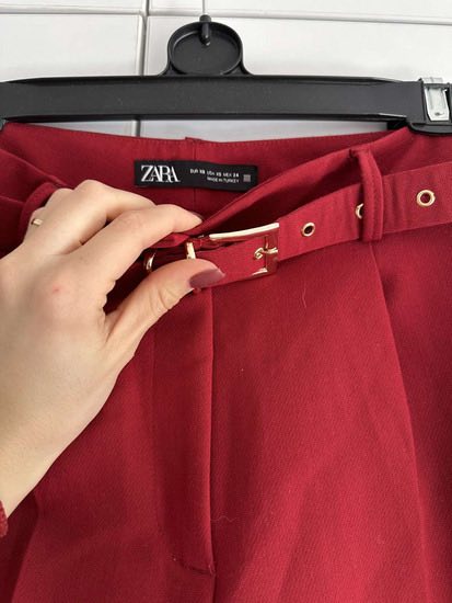 Zara pantalone 0