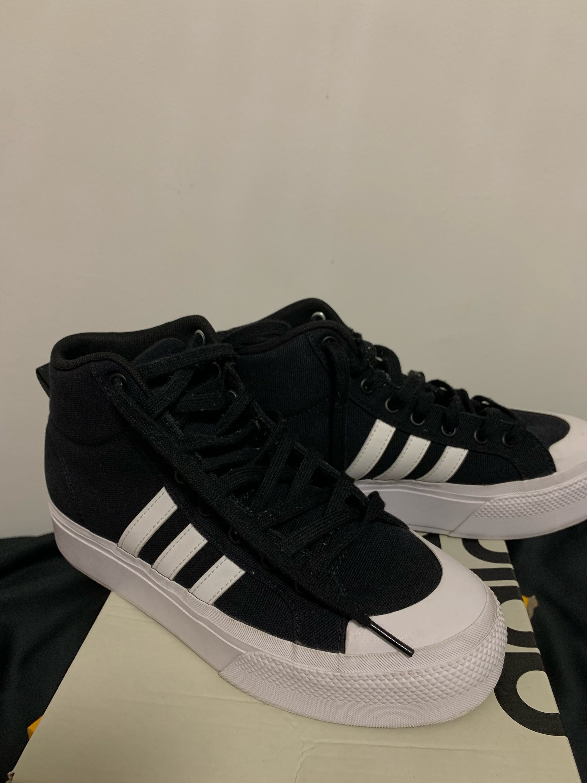 Adidas patike / Adidas tene 1