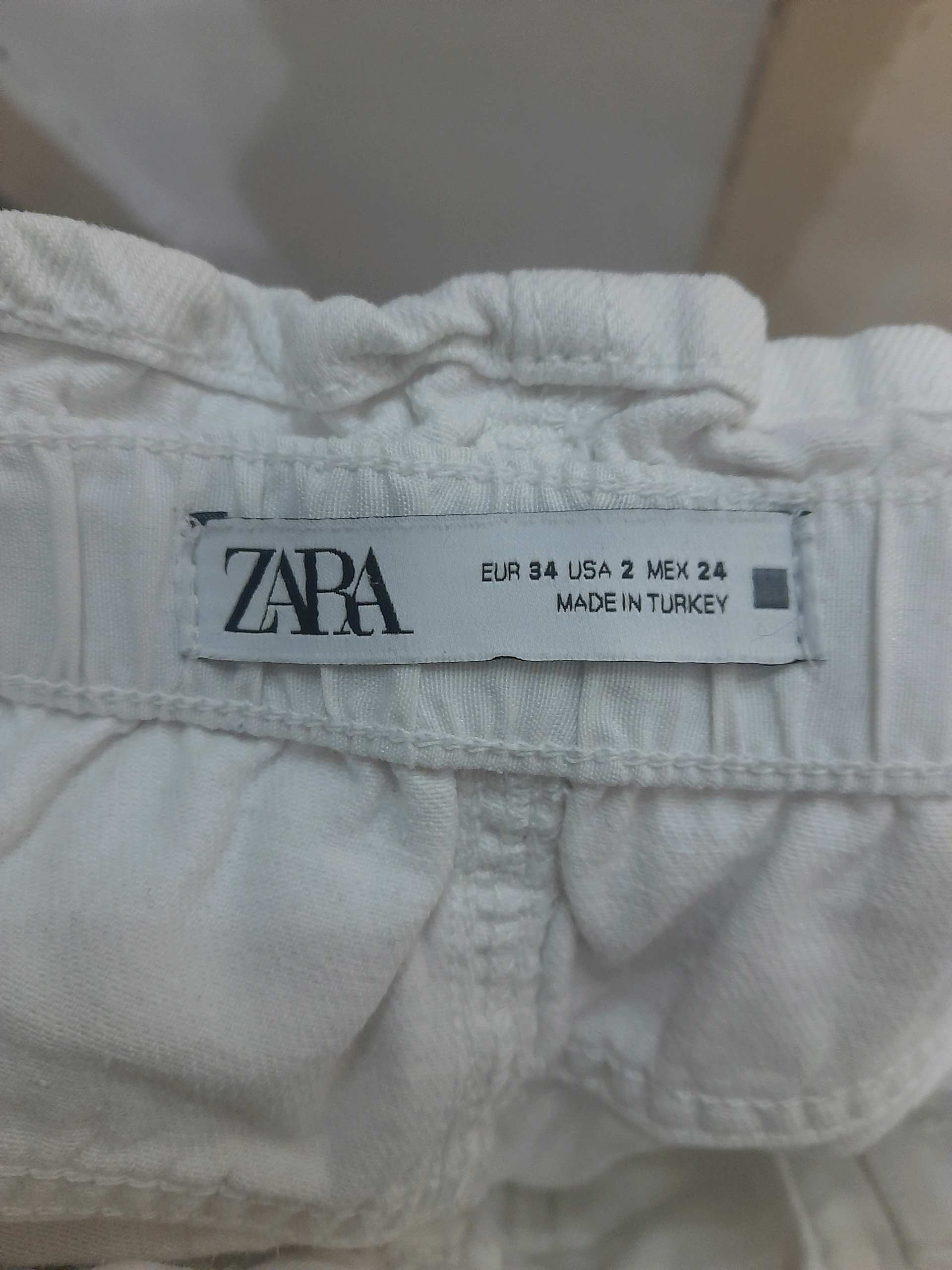Zara pantalone 1