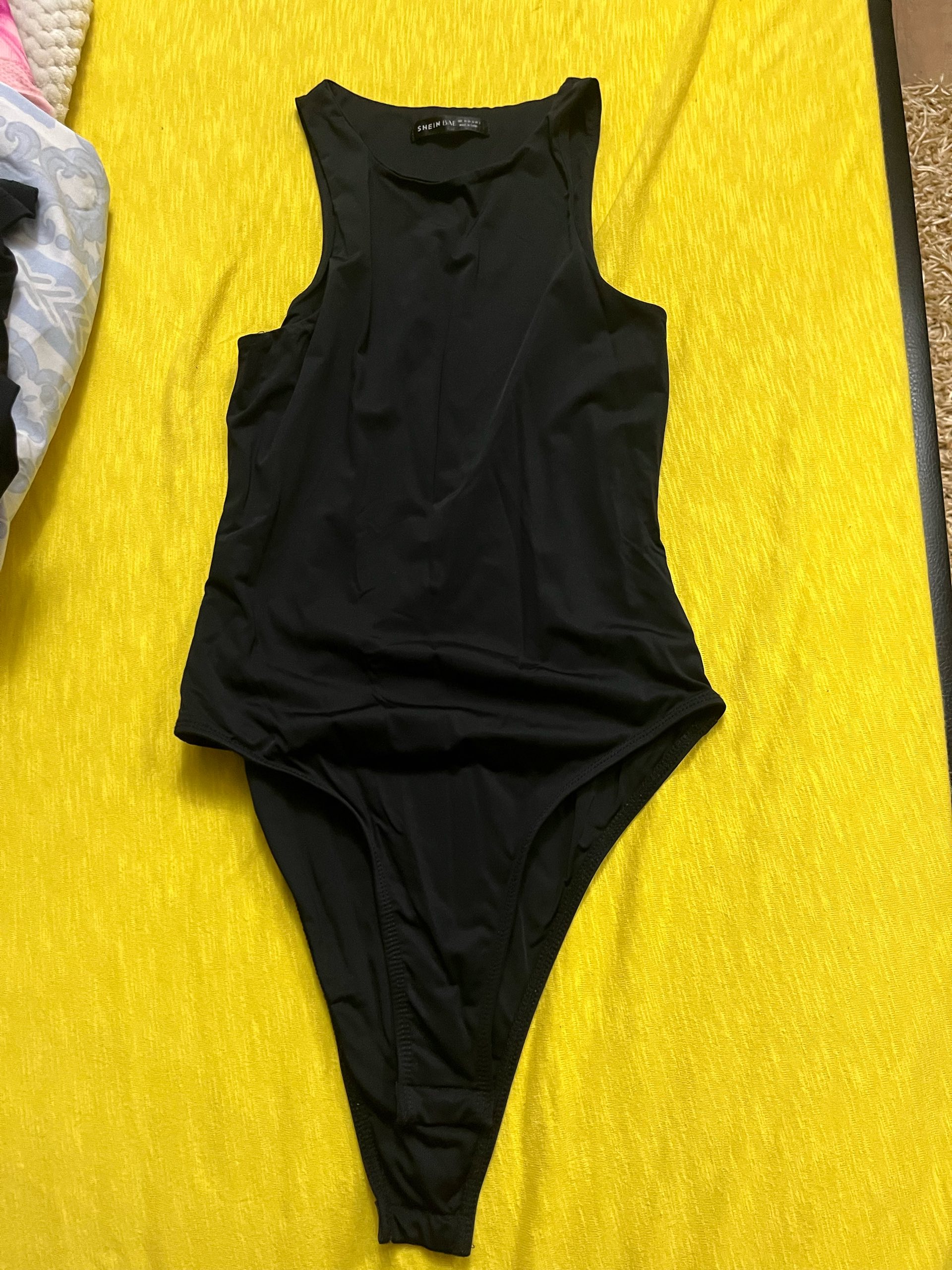 Ženske majice Zara BERSHKA 4