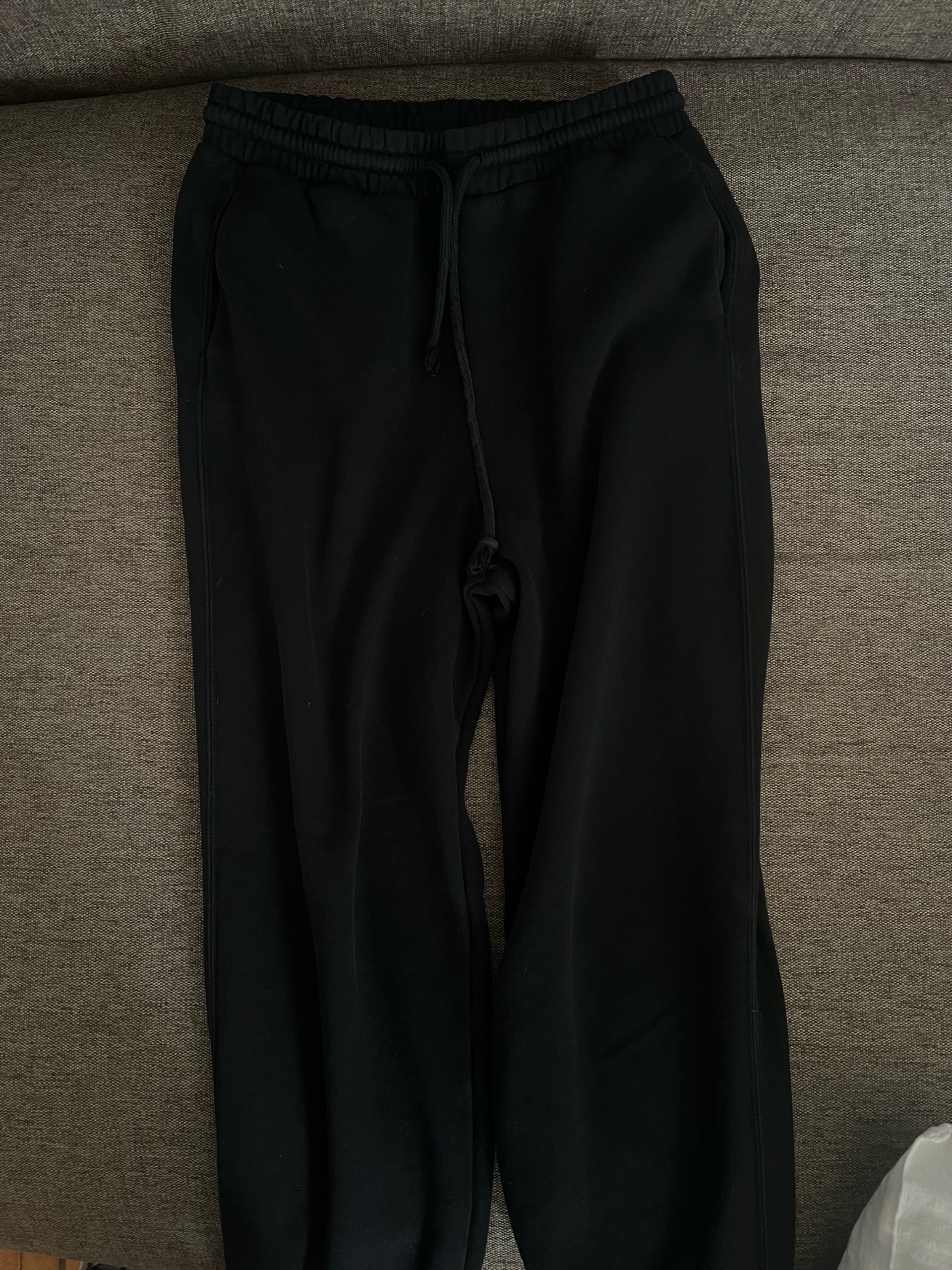 Zara crni komplet 1