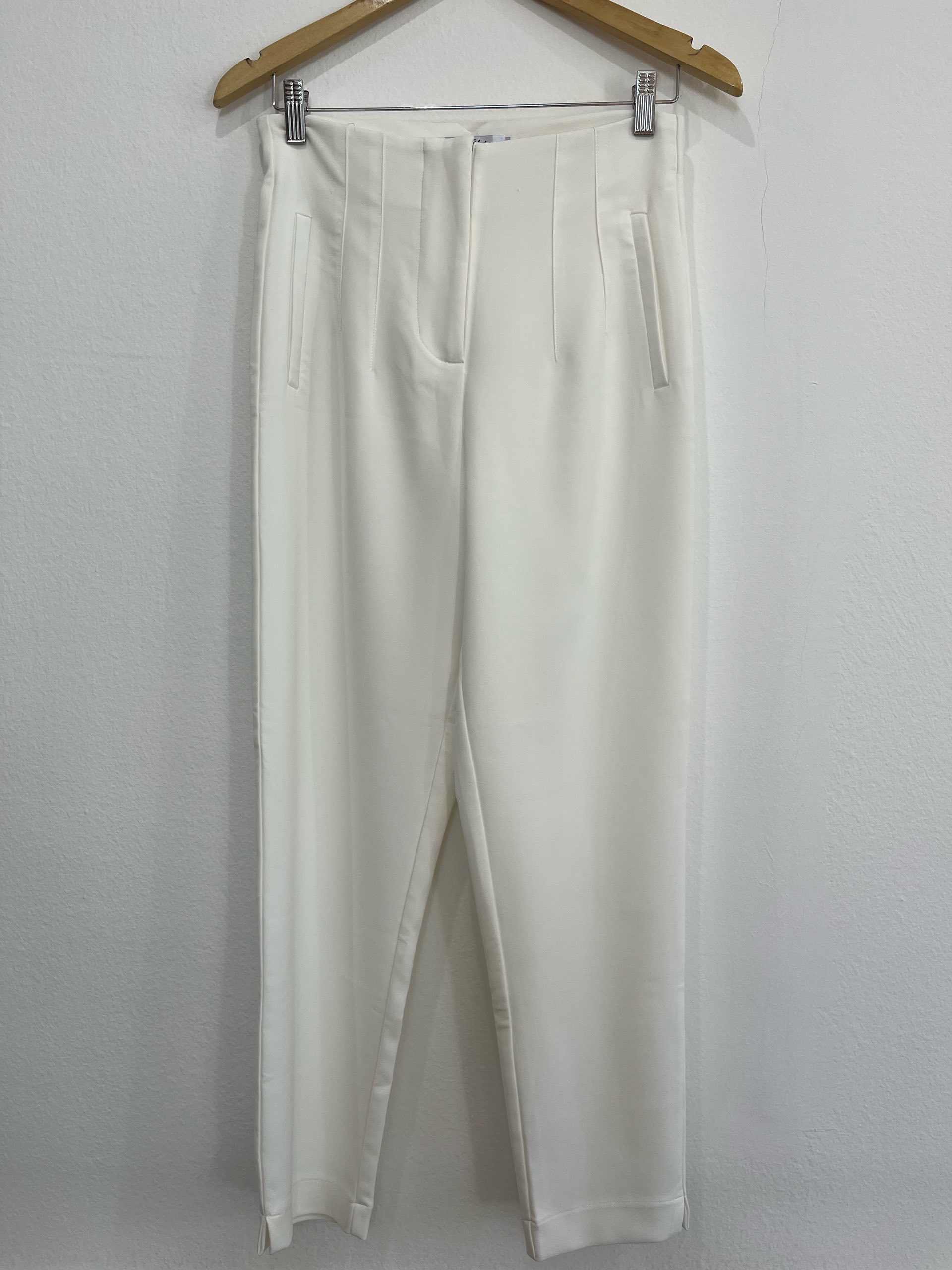 Pantalone na peglu 0