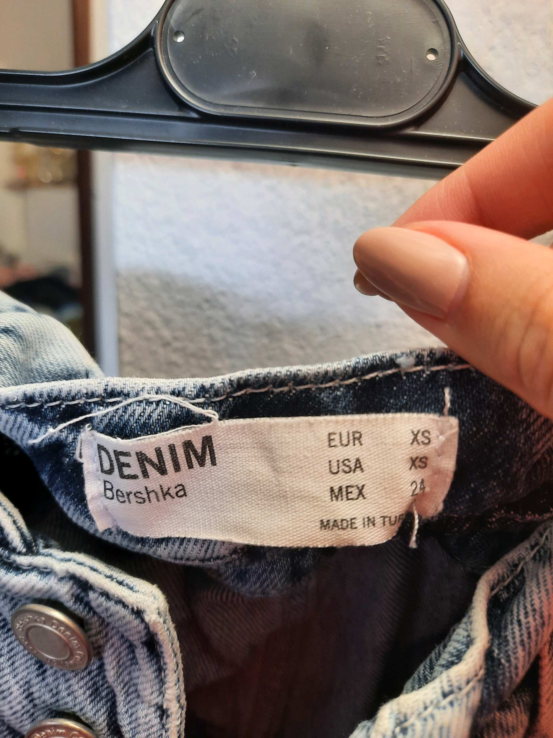 BERSHKA šorc 1