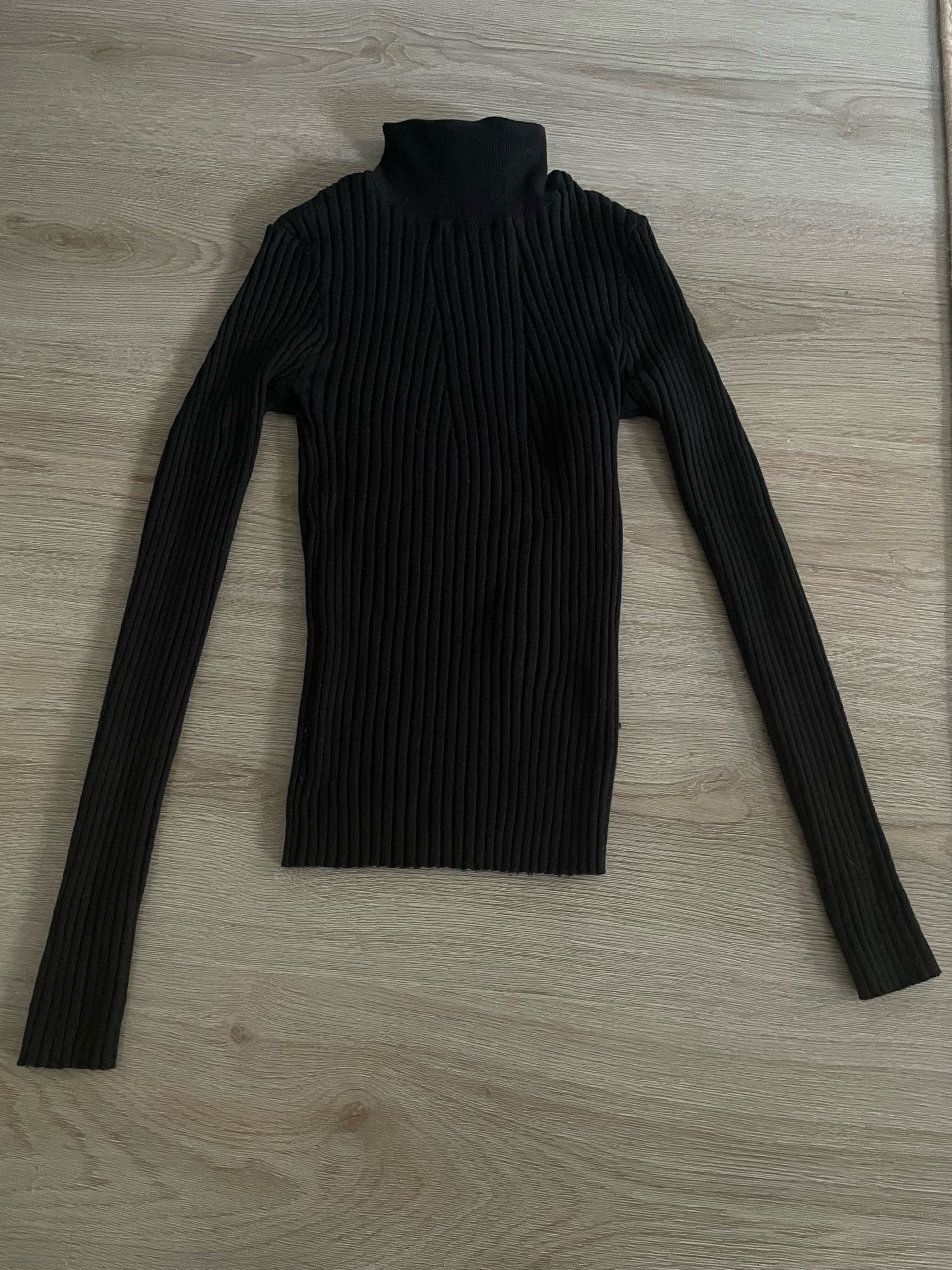 H&M rolka 0