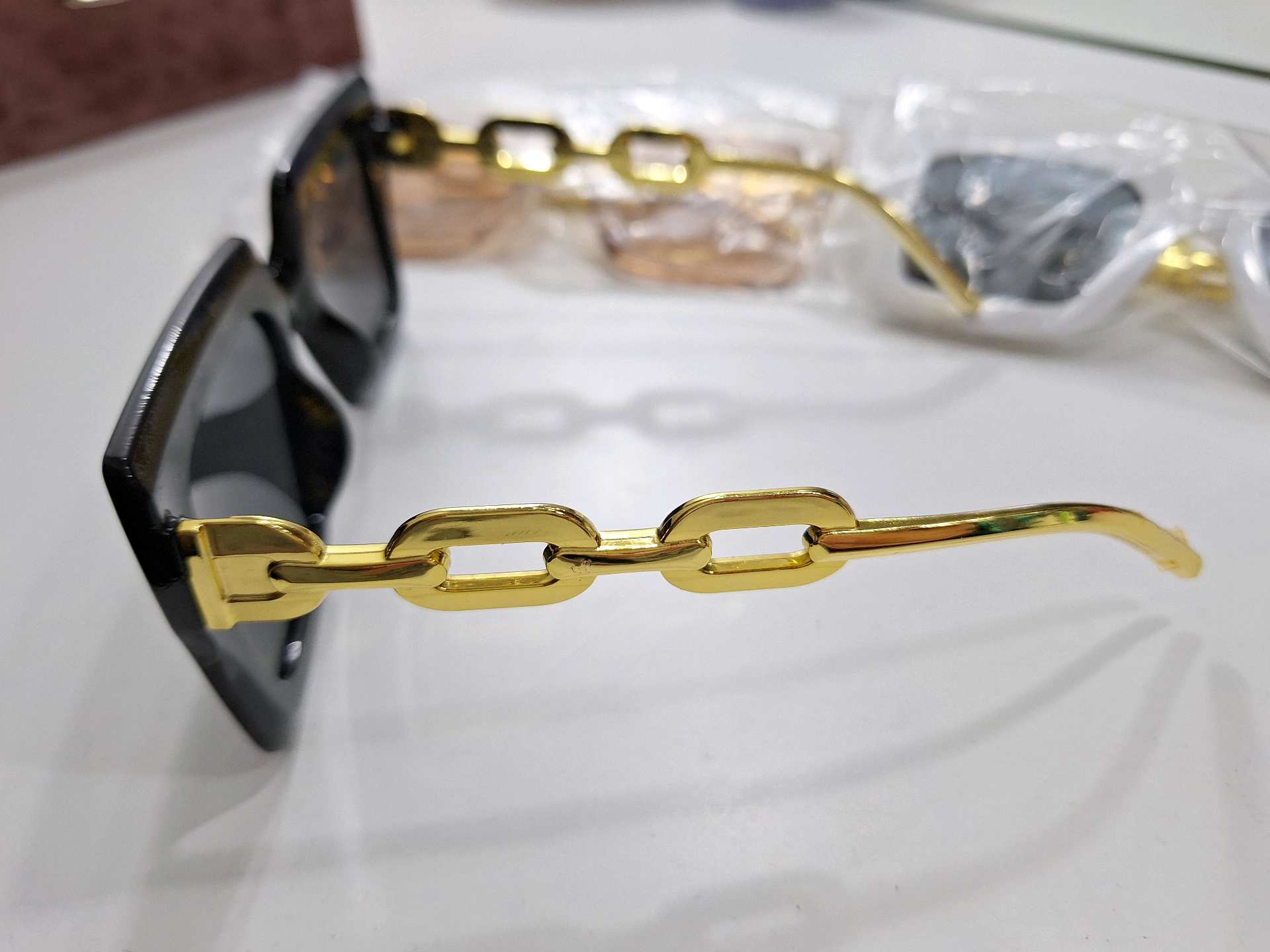 Sunčane naočare 1