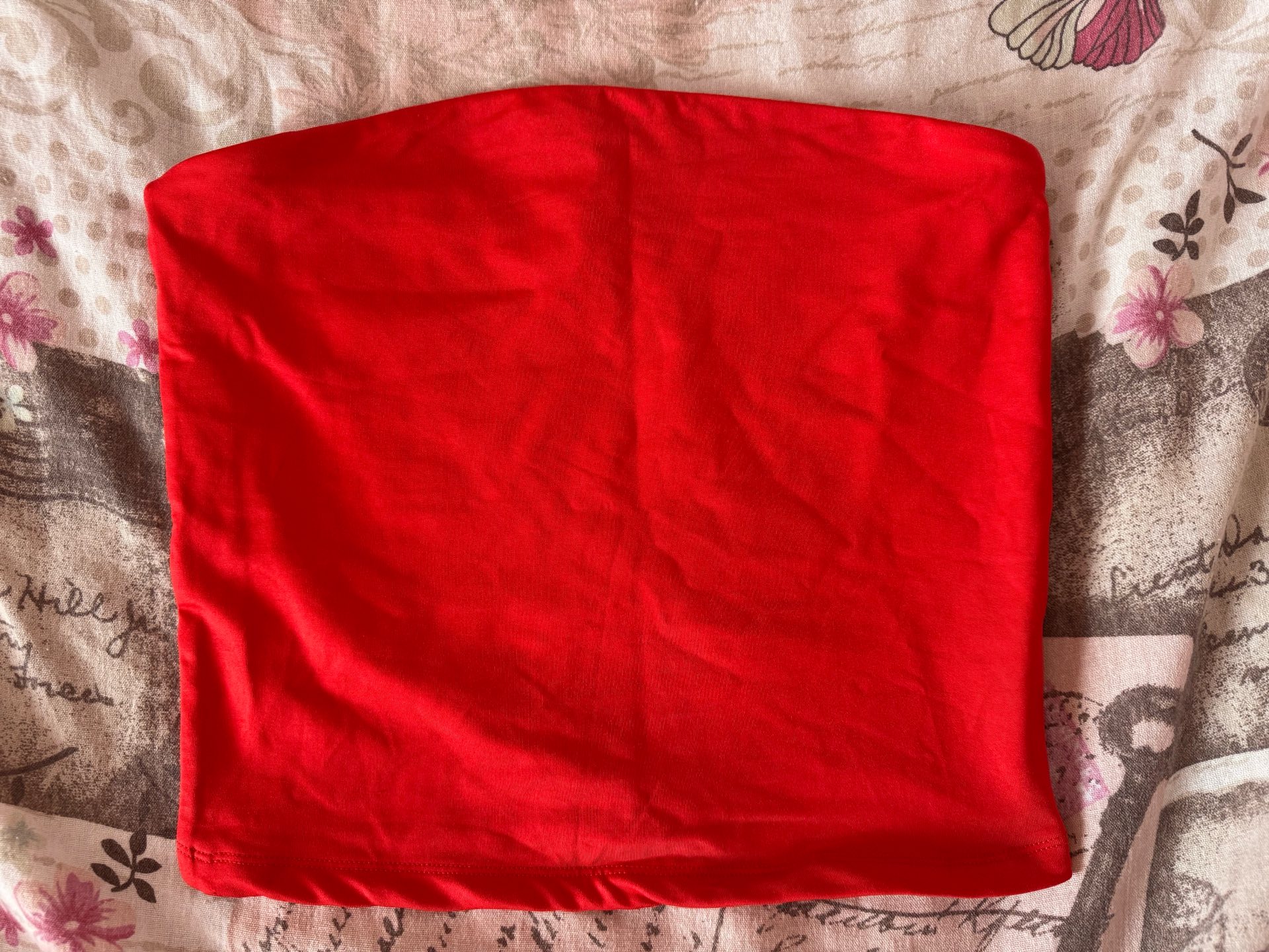 Crveni top-Stradivarius,velicina M 1