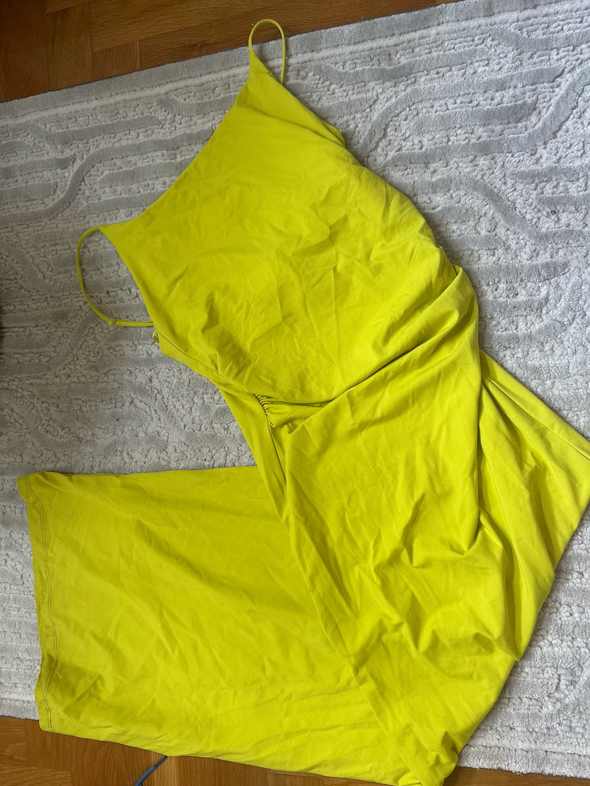 Zara model skims haljine 0