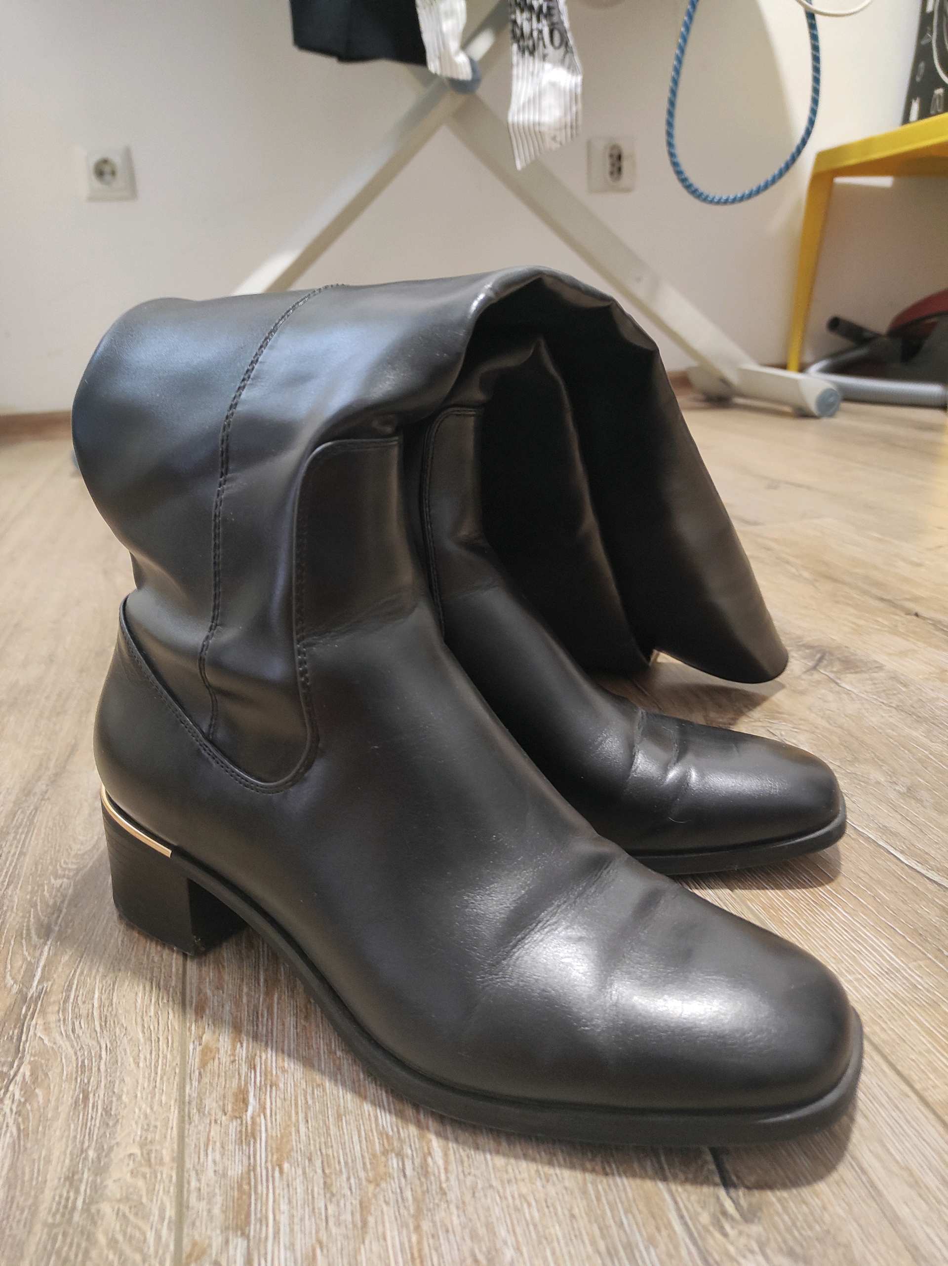 Zara čizme 1