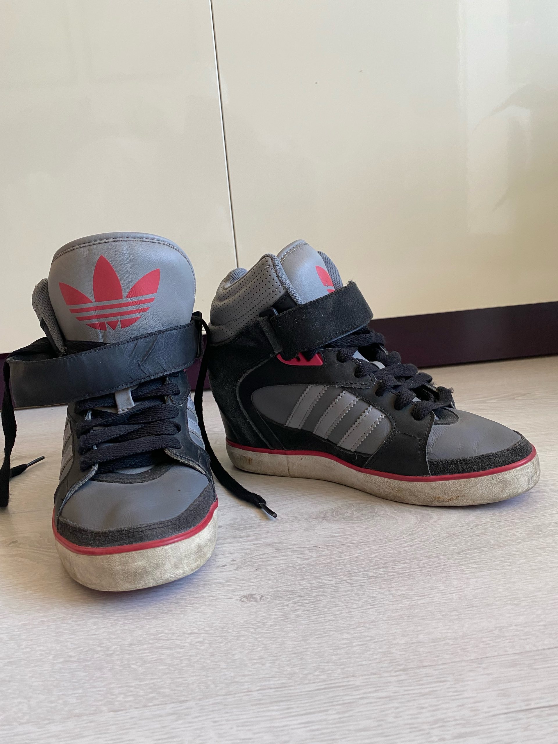 Adidas AmberLight Up 4