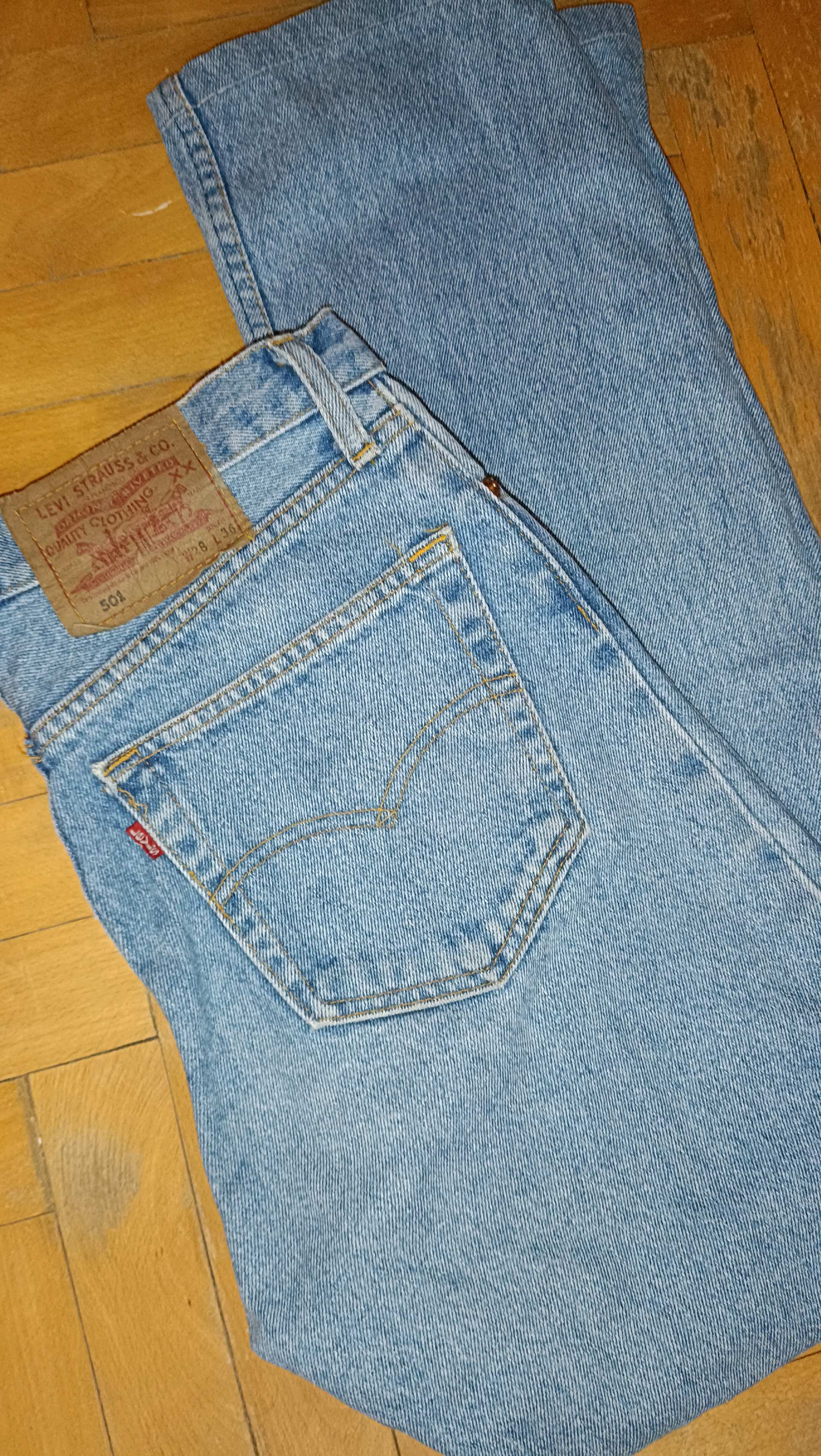 Levis 501 farmerke 0