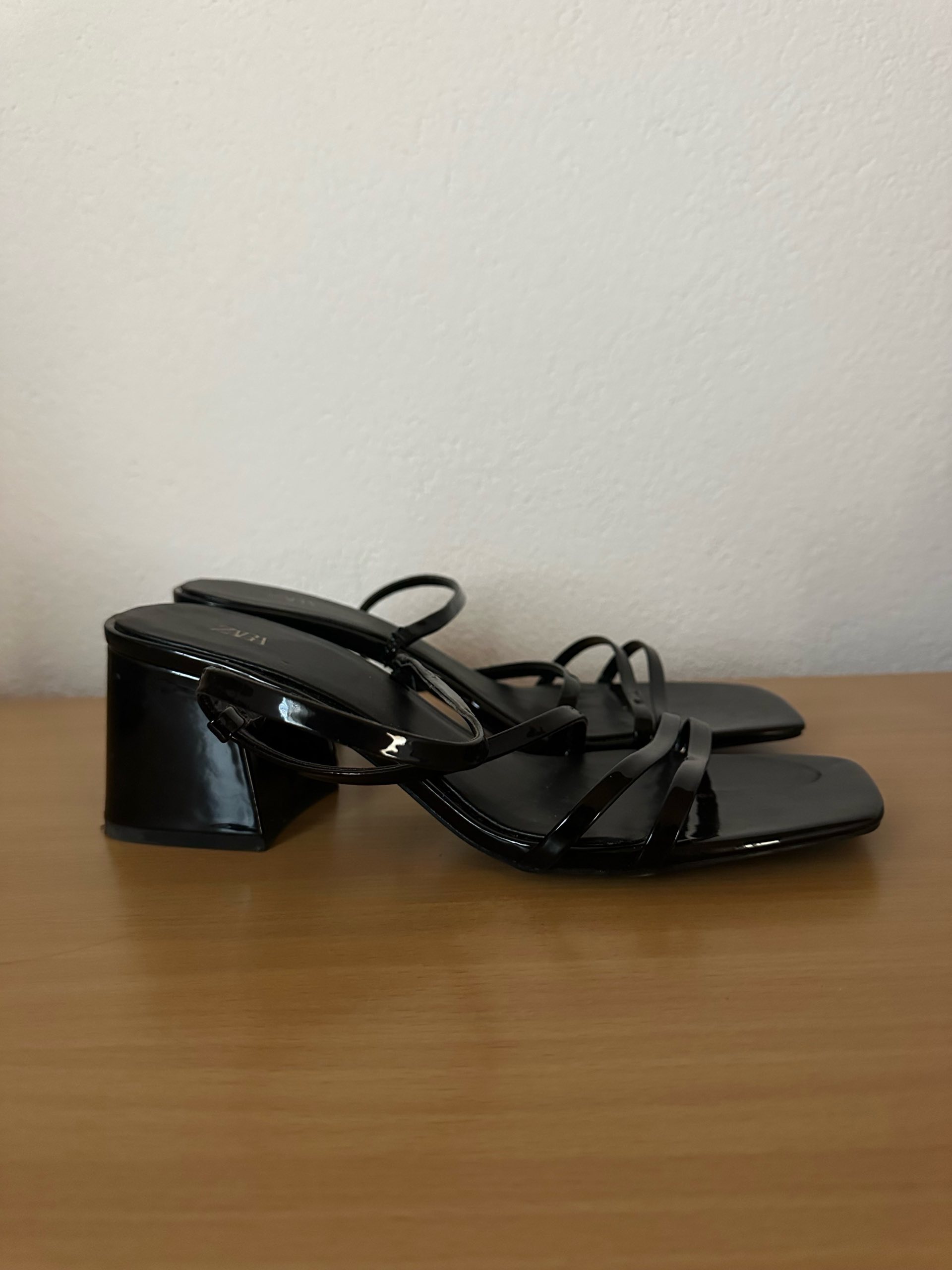 Sandale zara 0