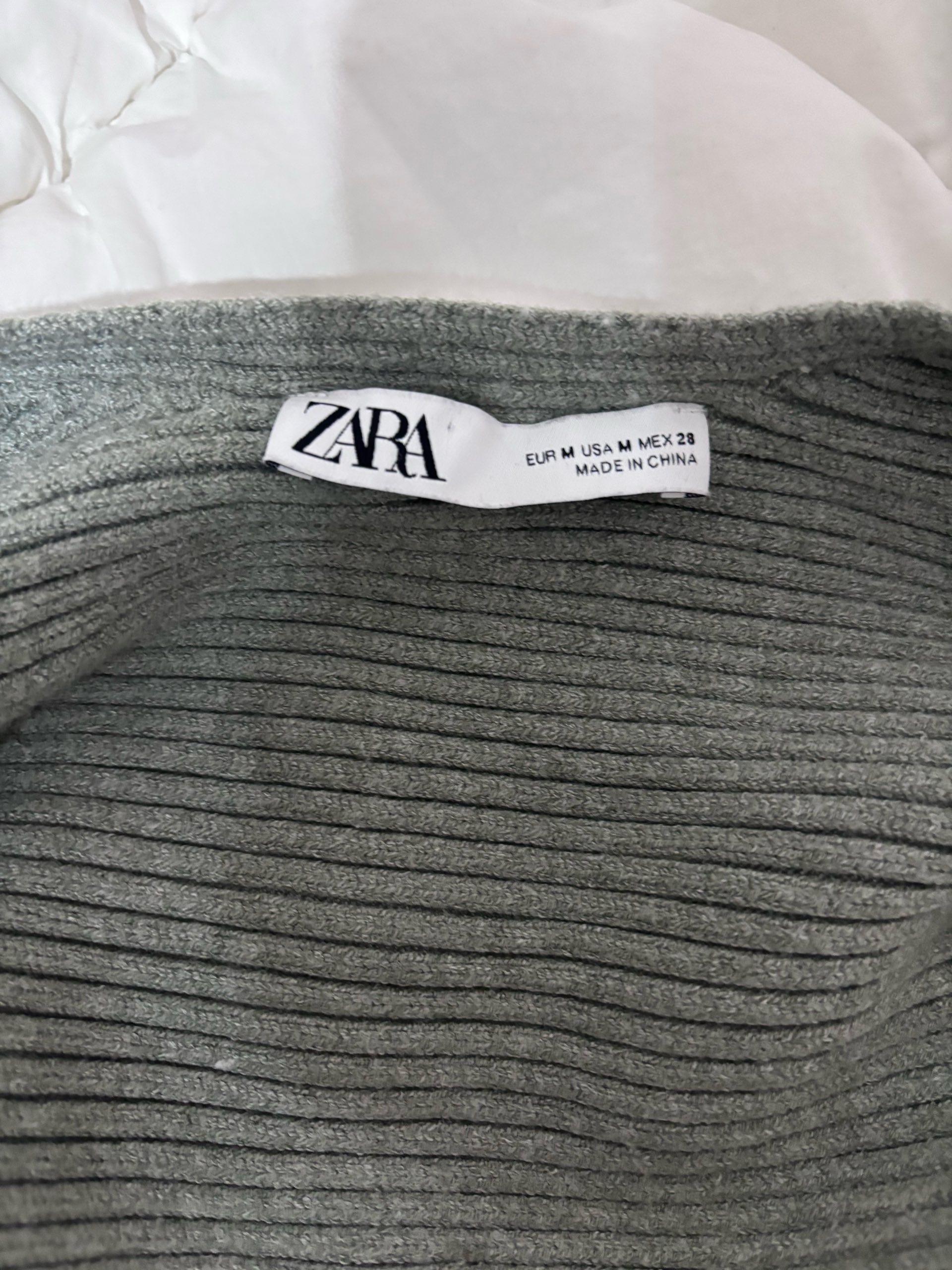 Zara dzemper 1