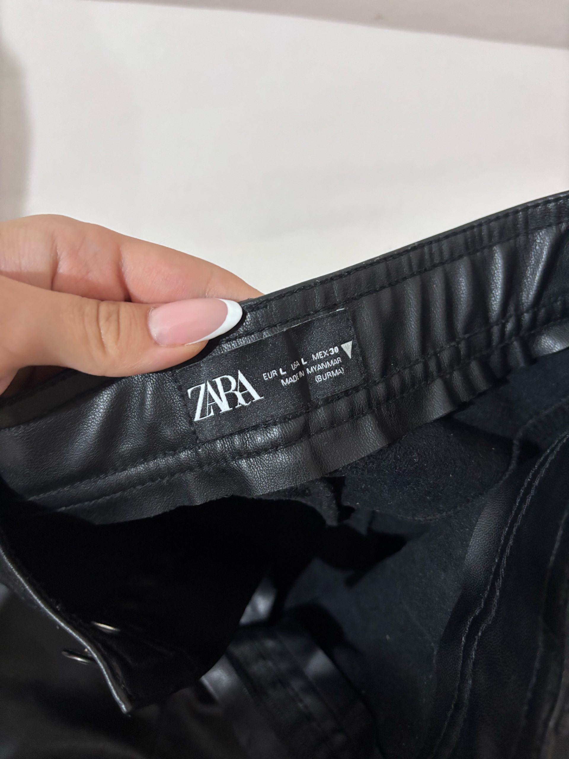 Zara kozne hlace 1