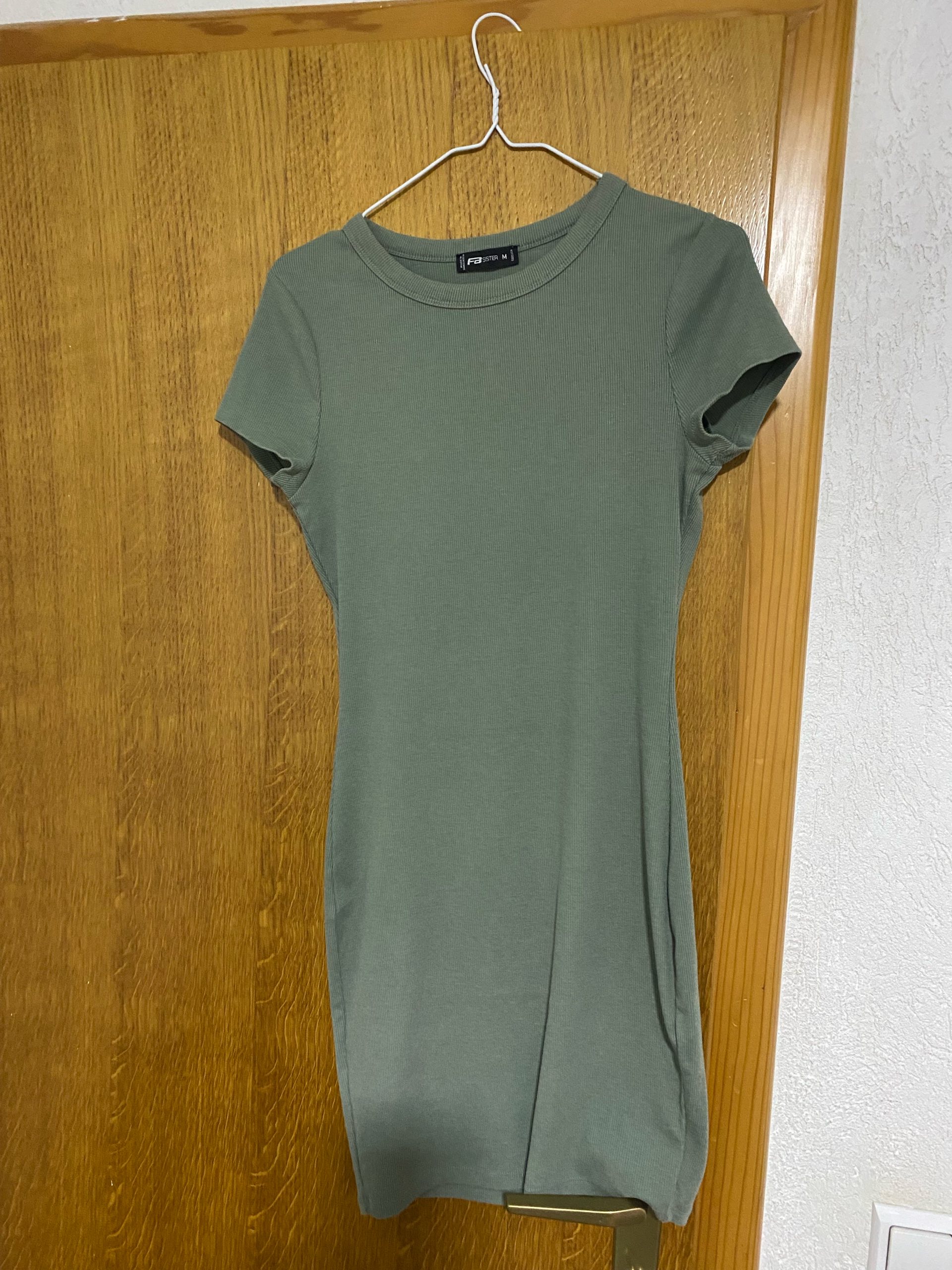 Basic uska haljina 1