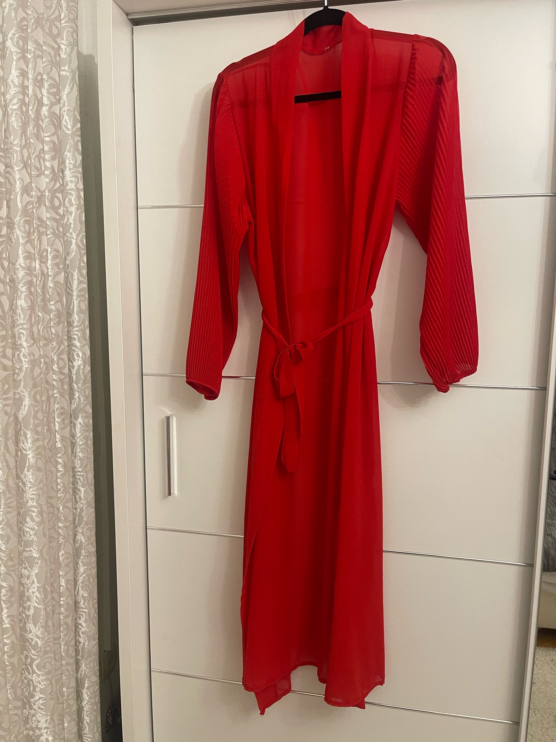 Crveni kaftan za plažu 1