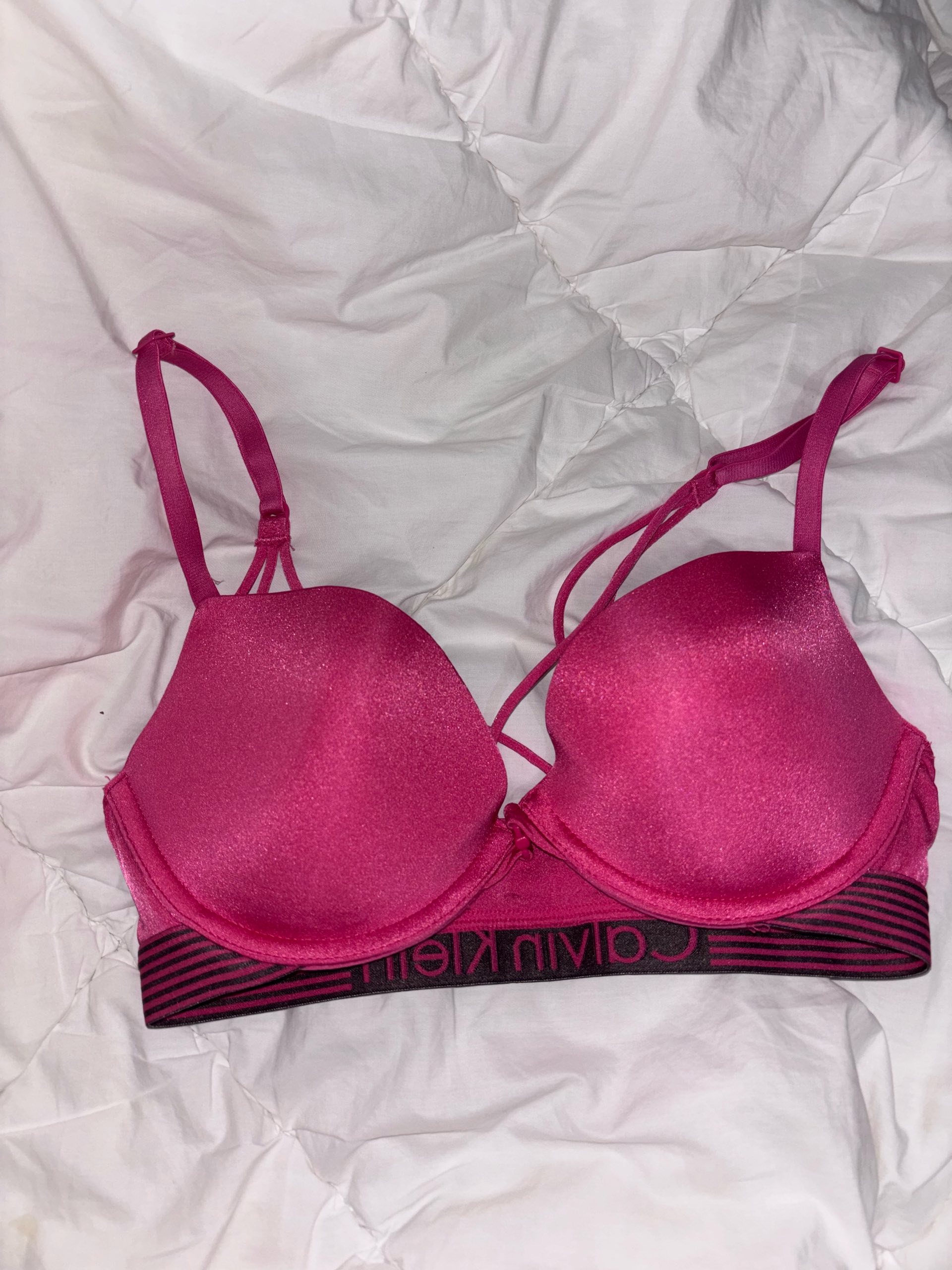 Calvin Klein brus 1