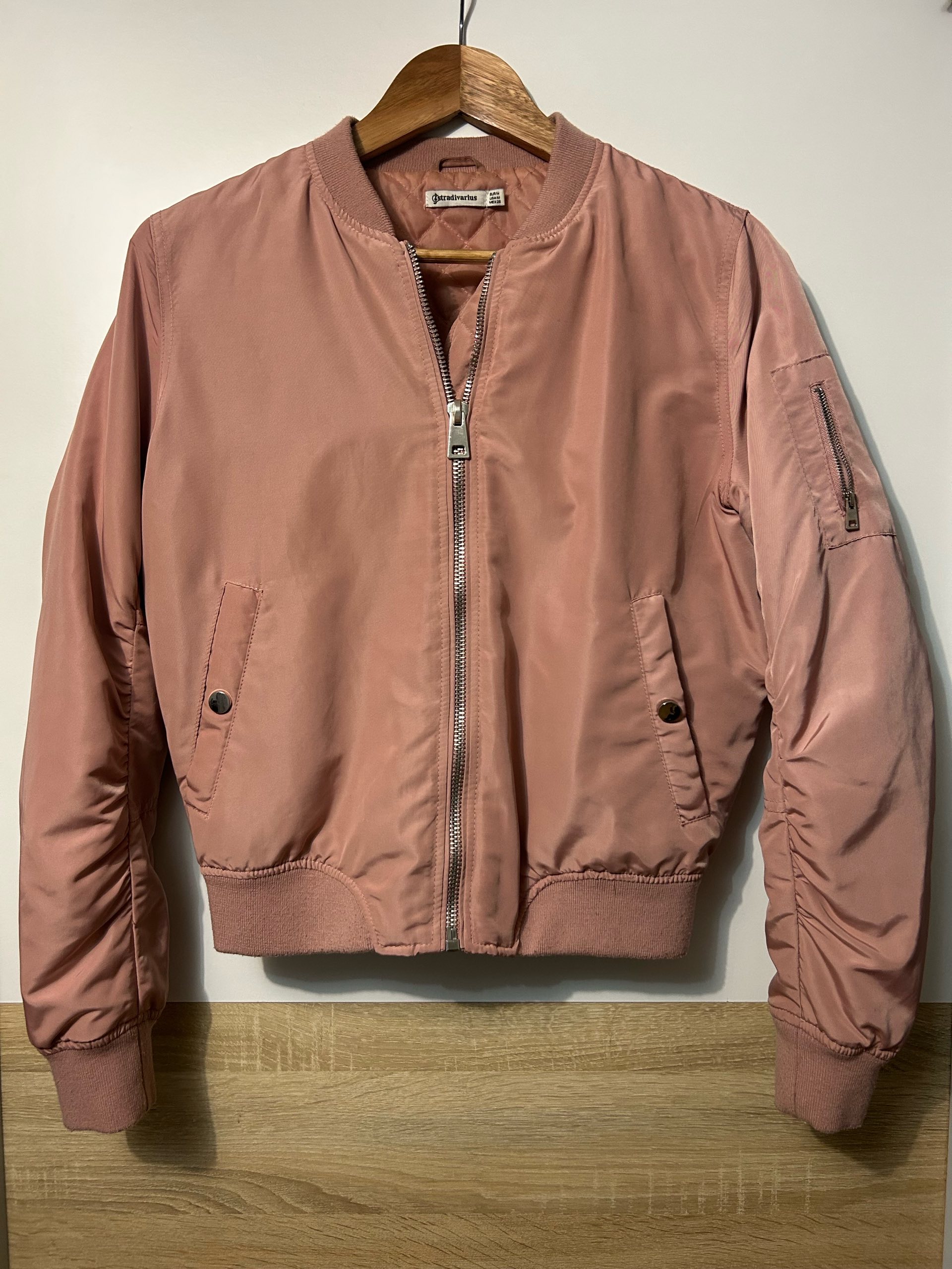 Bomber jakna Stradivarius 0