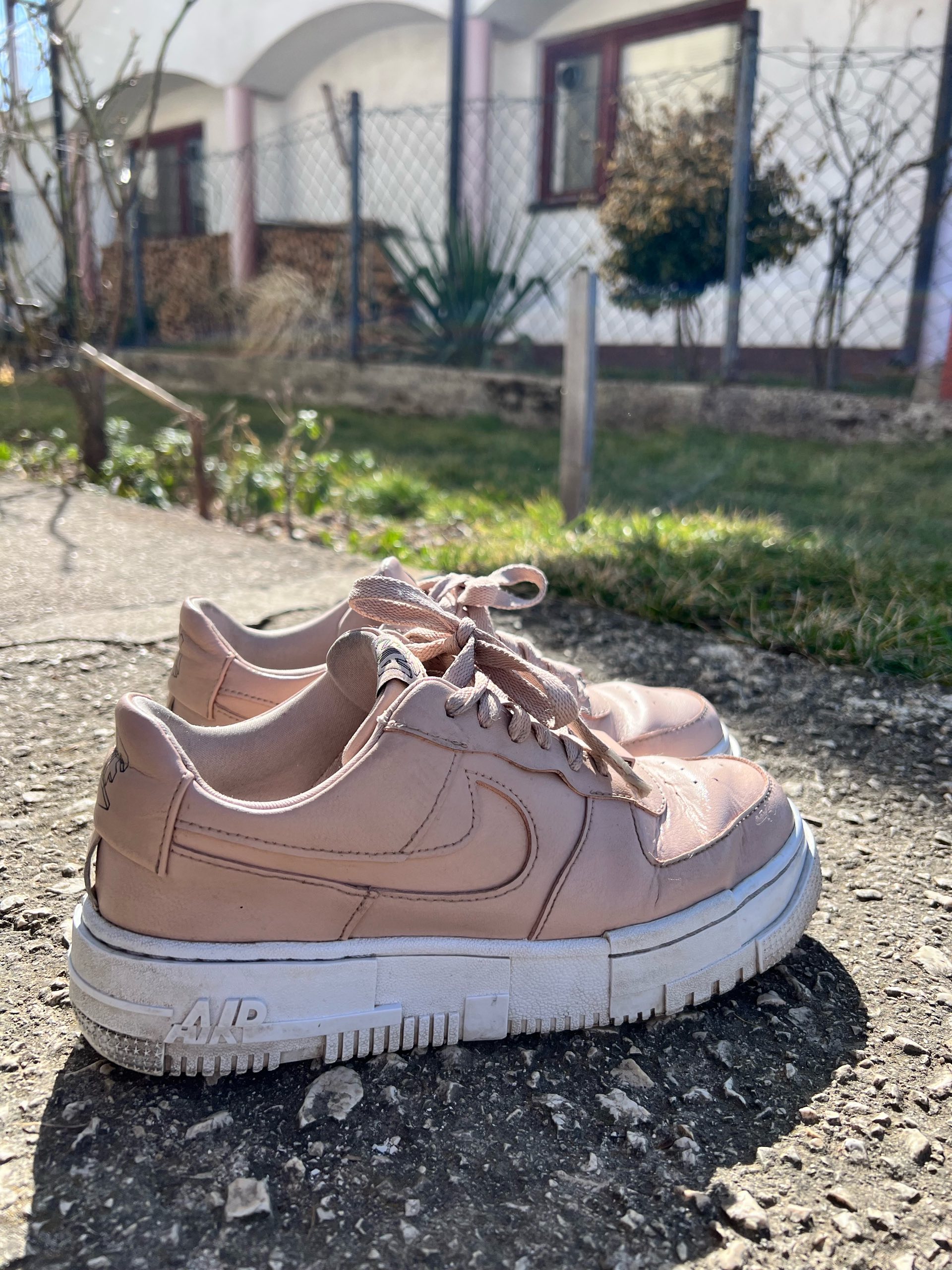 Nike Air Force Pixel 1